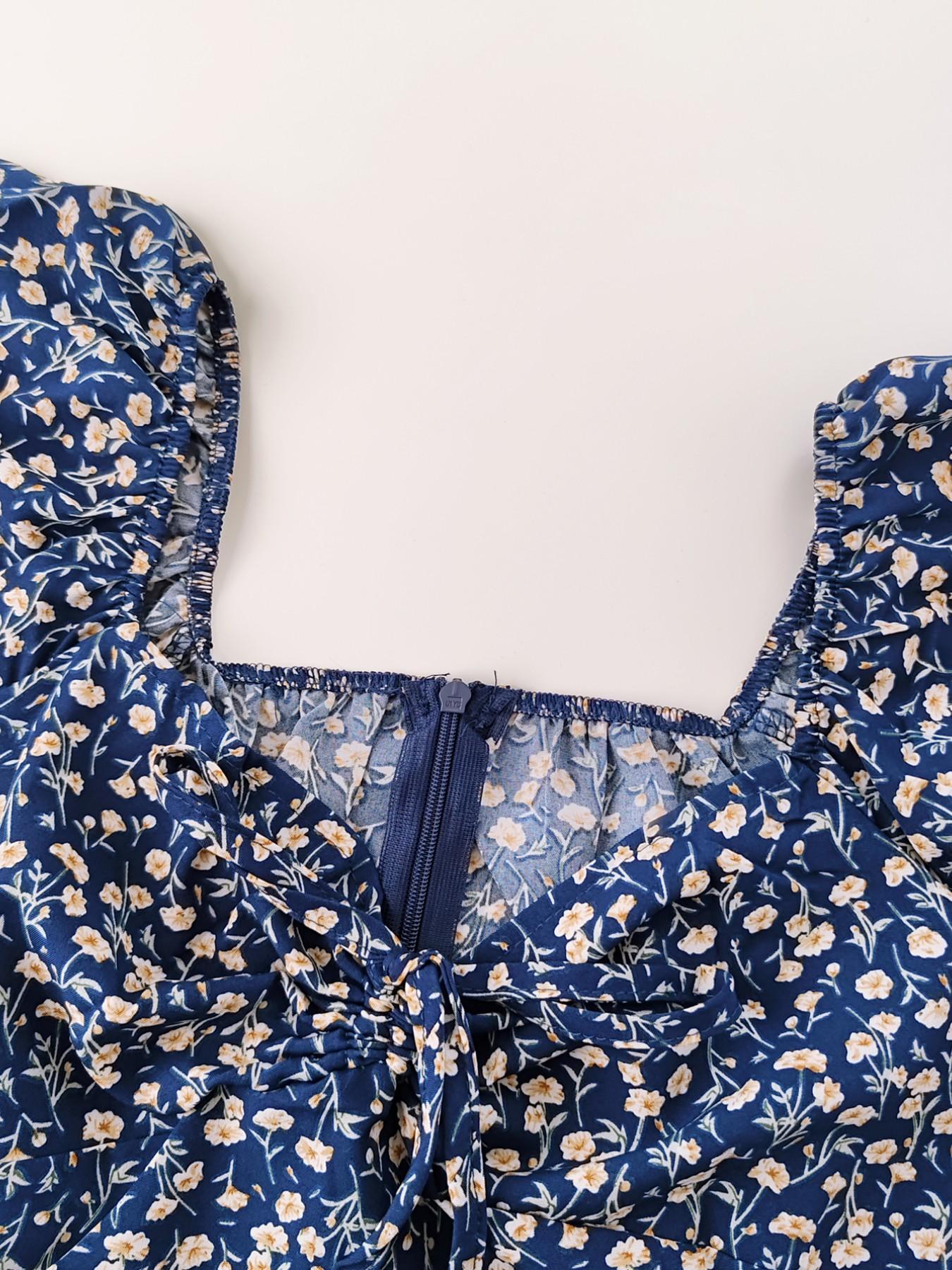 Women's Ditsy Floral Print Tie Front A Line Fitted Dress, Summer Outfits 2024, Boho Romantic Frill Sweetheart Neck Short Dress for Beach Vacation Holiday, Frenchy Style Summer Clothes Women