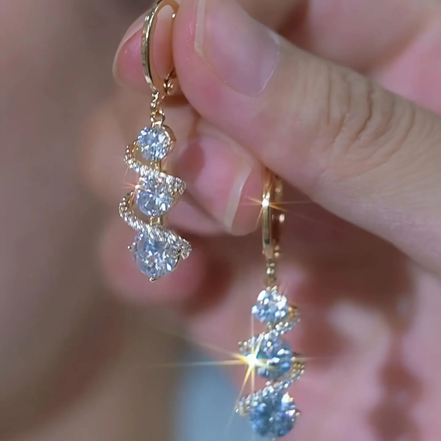 Sparkly Zirconia Fringe Drop Earrings for Women, Elegant Aesthetic Crystal Tassel Earrings with High Shine Design, Lightweight Comfortable Statement Jewelry, Versatile Daily Wear Accessories for Party, Date Night, Wedding & Gift, Bridal Drop Earrings, Fas