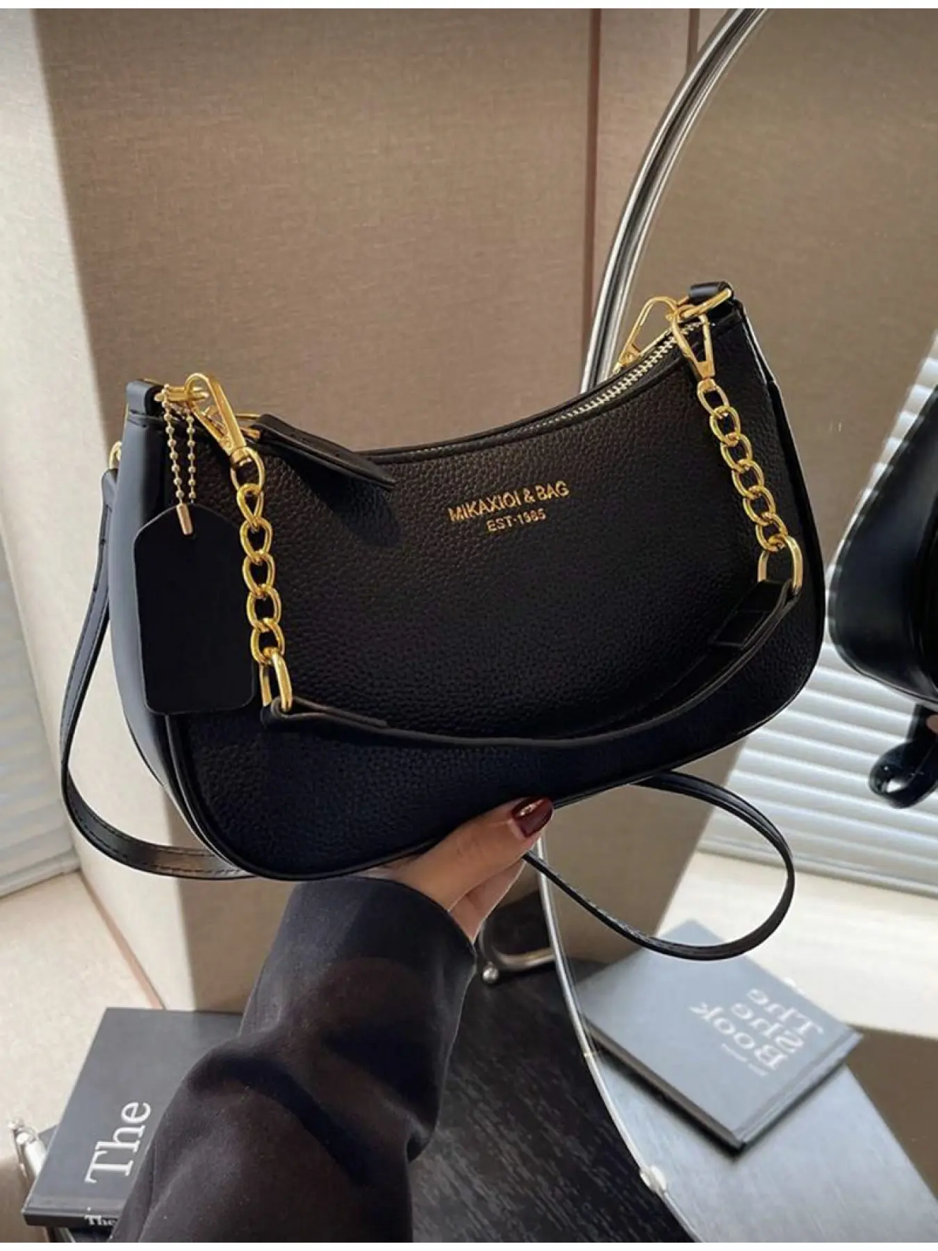 Women's Solid Color PU Leather Shoulder Bag Multi-functional Crossbody Bag Suitable for Commuting Adjustable Strap