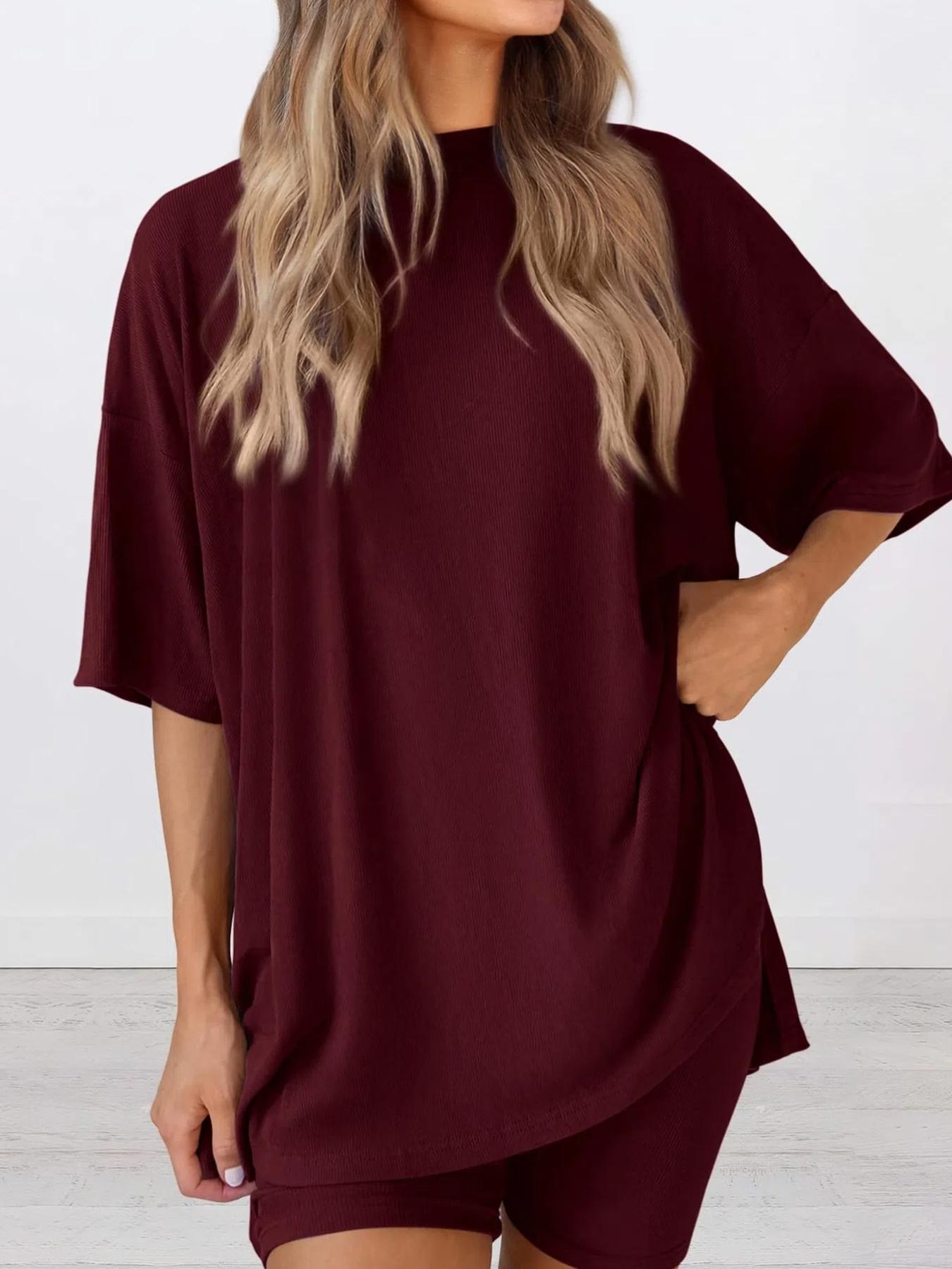 Women's Solid Color T-Shirt and Tight Shorts Lounge Set, Leisure Wear Top, Casual Comfortable Round Neck Sleepwear for Summer, Features Pockets and Suitable for Outdoor Wear