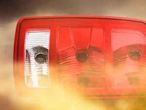 Nilight Passenger/Driver Side Taillight Assembly - OE Style Rear Lamp Replacement for 2002-2006 Dodge Ram 1500, 2003-2006 Ram 2500/3500, with Bulb, Corrosion-Resistant, Plug & Play Installation, Strictly Tested, Boosts Nighttime Visibility