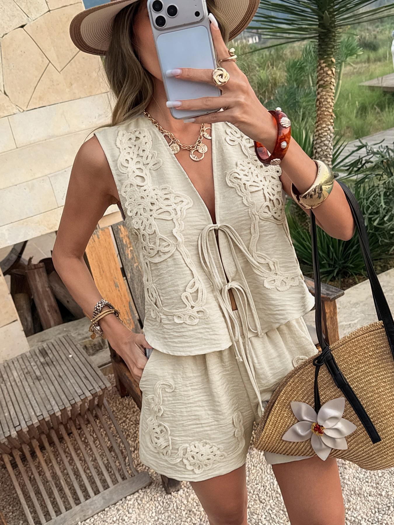 Women's V Neck Lace-Up Sleeveless Crop Top & Shorts Set, Casual Loose Fit Plain Design, Daily Wear Two-Piece Womenswear