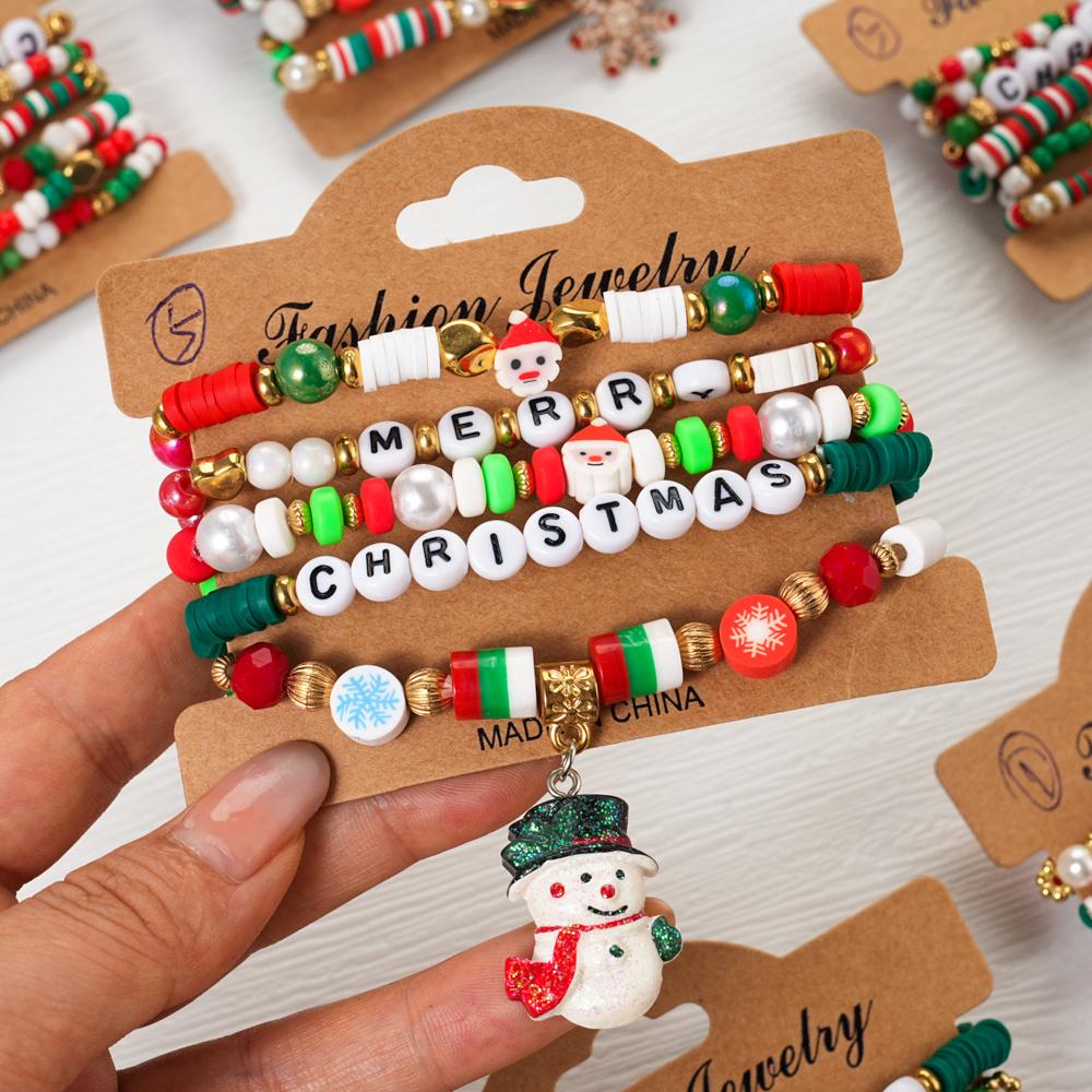 25/35/45Pcs Merry Christmas Polymer Clay Beaded Heishi Charm Bracelet Set - Women'S Colorful Party Favors And Gift Ideas - Random Santa Claus, Deer, Tree, Bell, Sock, Glove Designs, Perfect for Christmas Party Holiday Celebrations