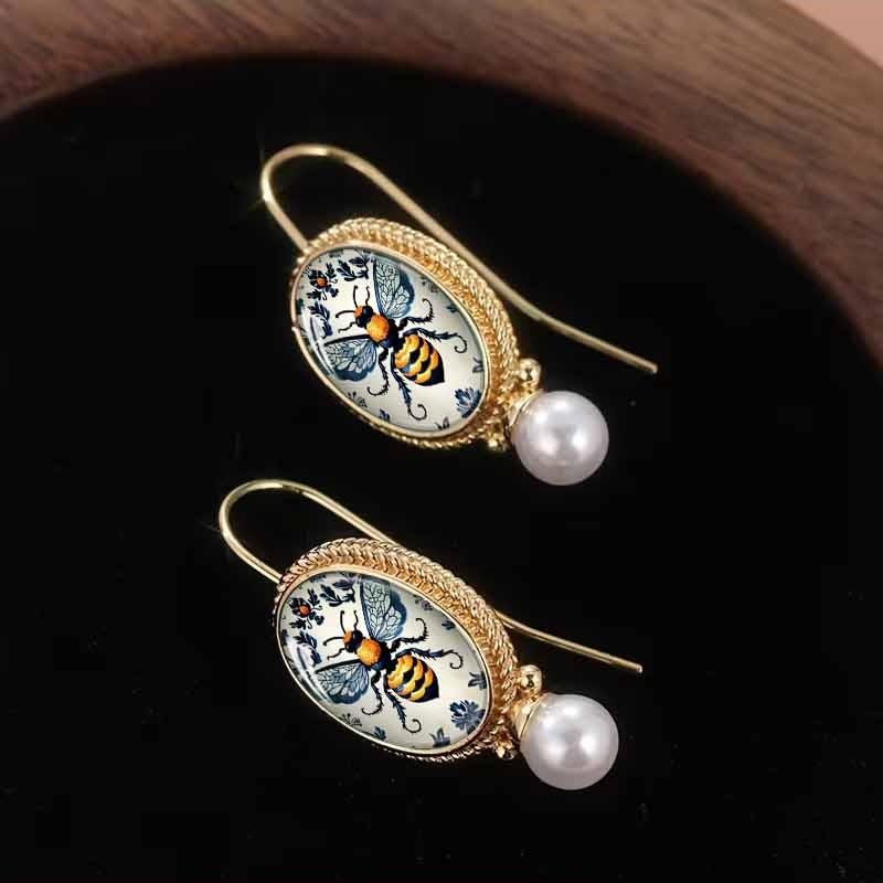 Vintage Bee Illustration Print Earrings, Elegant French European Style All-Match Drop Ear Jewelry for Women