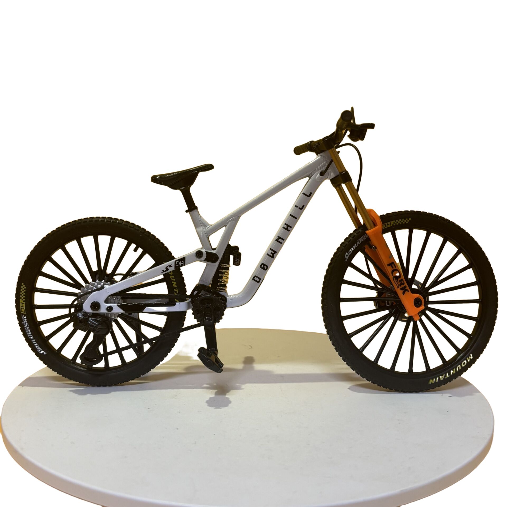 New Alloy Bicycle Model, Realistic Design Mountain Bike, Road Bike Desktop Decor, Collectible Mini Bike, Office & Home Decoration, Christmas Gift, No Power Needed