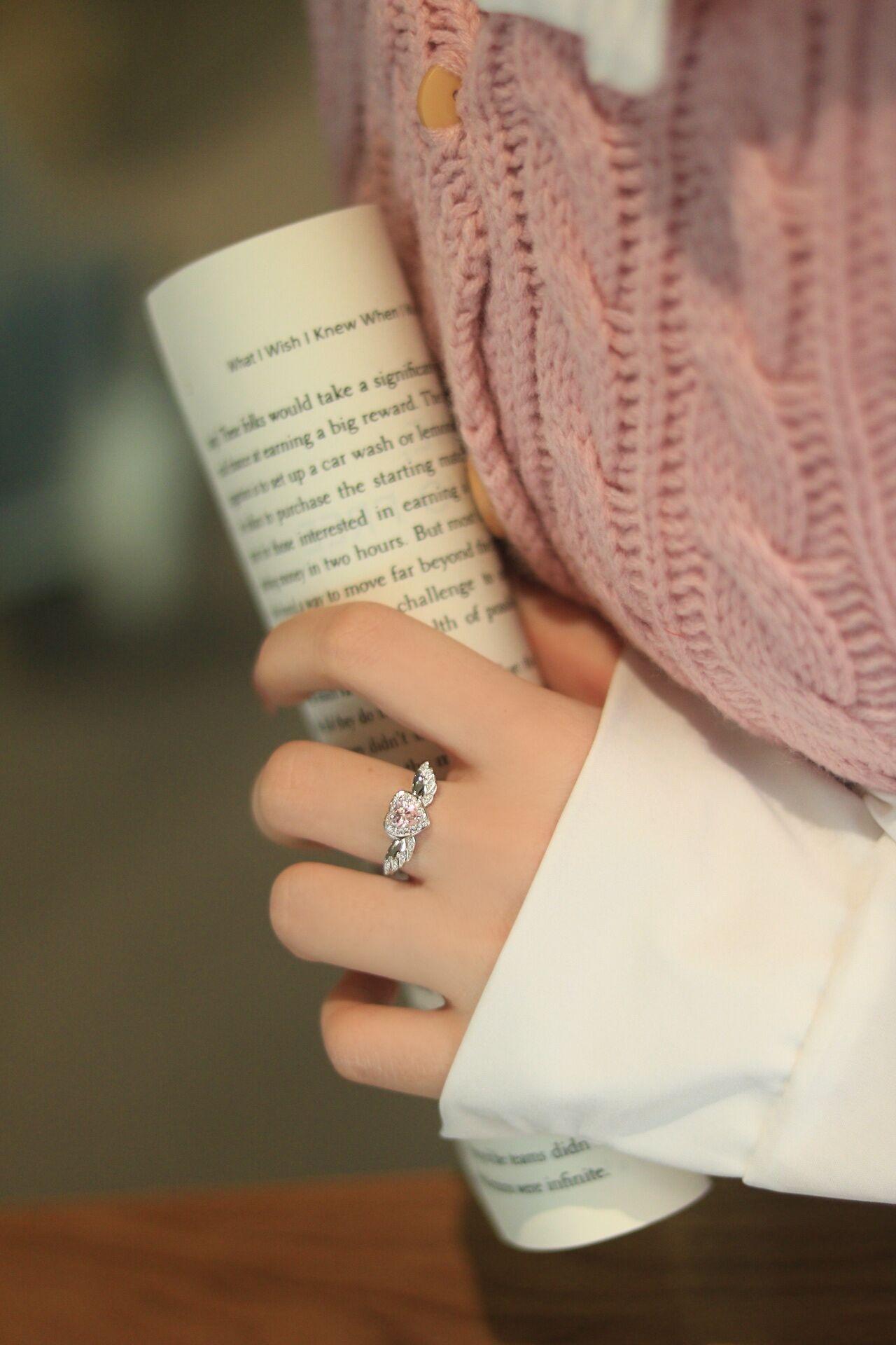 【#283 Flying Heart】0.5Carat Clear/Sakura Pink Heart Synthetic Moissanite Ring in 925 Sterling Silver Gift for her Birthday Mother's Day 【#283 Flying Heart】0.5Carat Clear/Sakura Pink Heart Synthetic Moissanite Ring in 925 Sterling Silver Gift for her Birthday Mother's Day