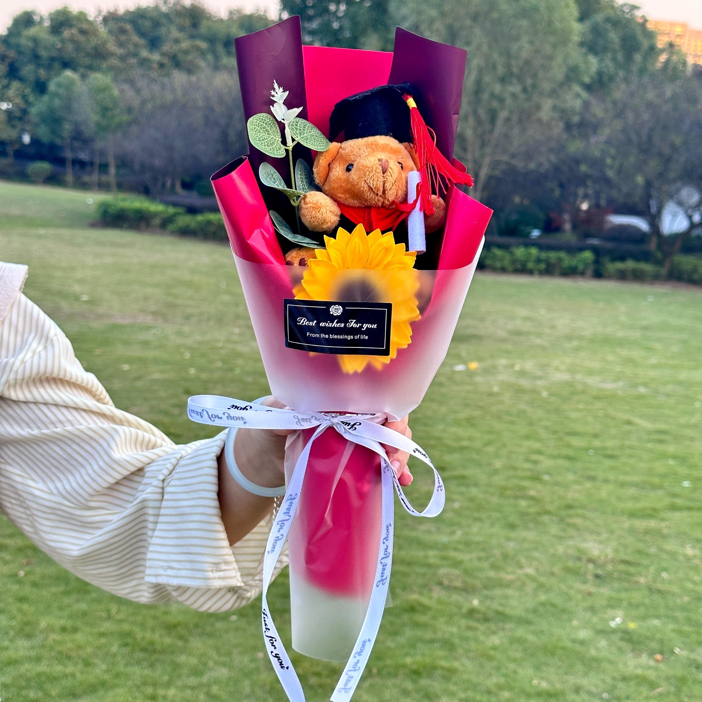 Doctor Bear Sunflower Doll Bouquet, Graduation Gift for Classmates, Teacher Appreciation Day Present, Creative Plush Flower Bundle