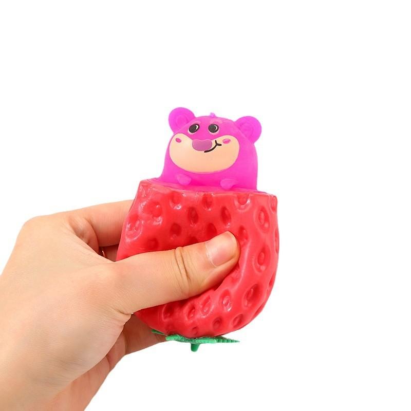Realistic Strawberry Squeeze Toy — give it a squeeze and a cute little bear pops out 🍓🐻! An ultra-bouncy, squeezable sensory stress-relief toy, perfect for parent-child interaction and a great icebreaker for social gatherings.