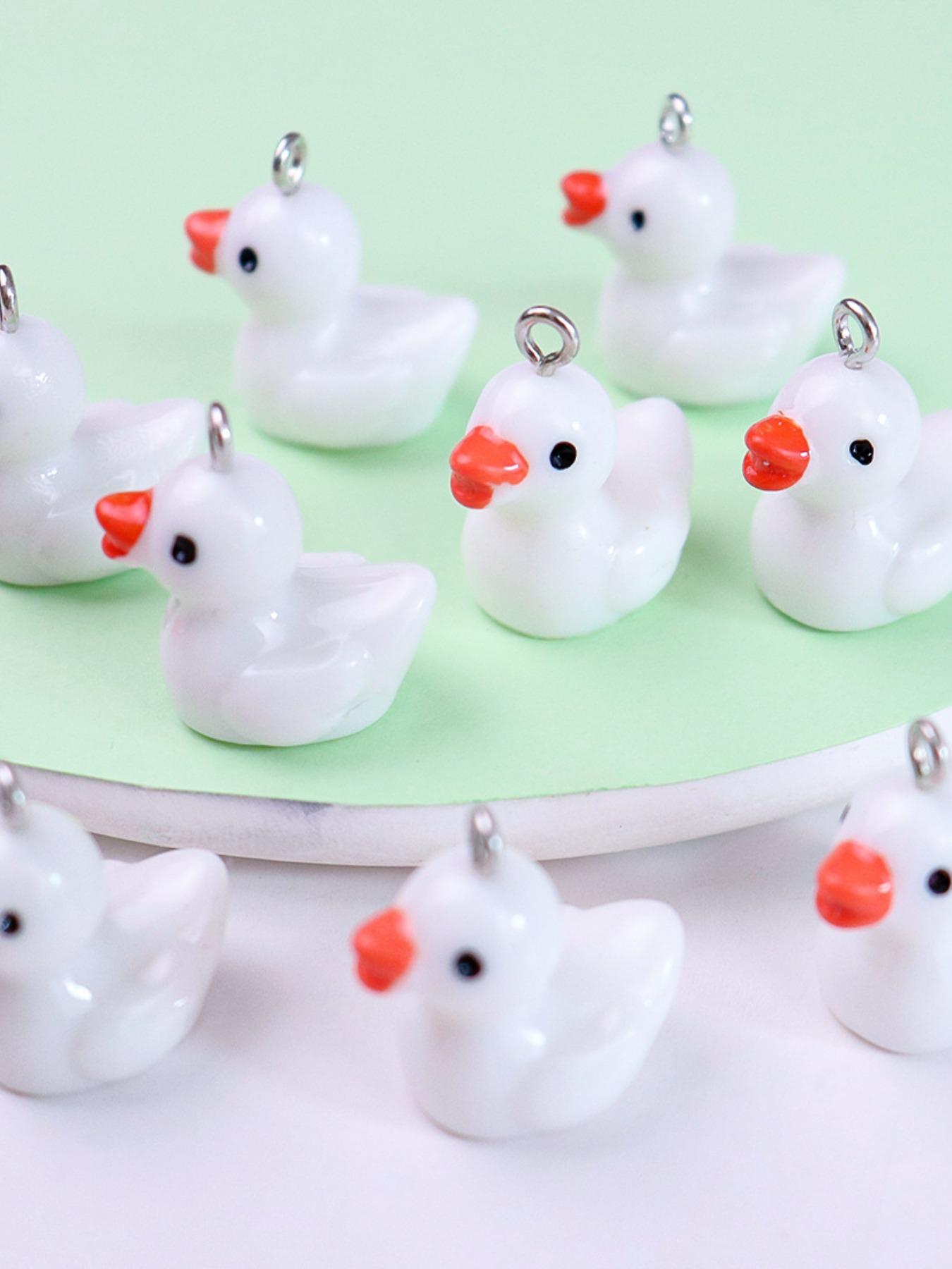 Resin Duck Pendant Charms DIY Jewelry Making Kit, Pack of 5 Resin Accessories for Earrings Keychains Phone Straps
