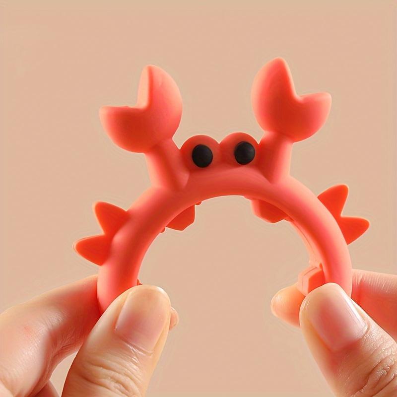 A set of 2 silicone spoon holders, designed in the cute shapes of crabs and octopuses, heat-resistant spoon holders for kitchen utensils and spatulas, kitchen cooking tool organizer - perfect for a gift!