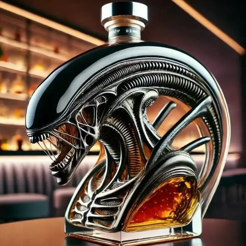 Novelty Alien Xenomorph Whiskey Decanter, Sci-Fi Themed Liquor Storage Bottle, Premium Barware Gift, Horror Movie Enthusiast, Man Cave Decor