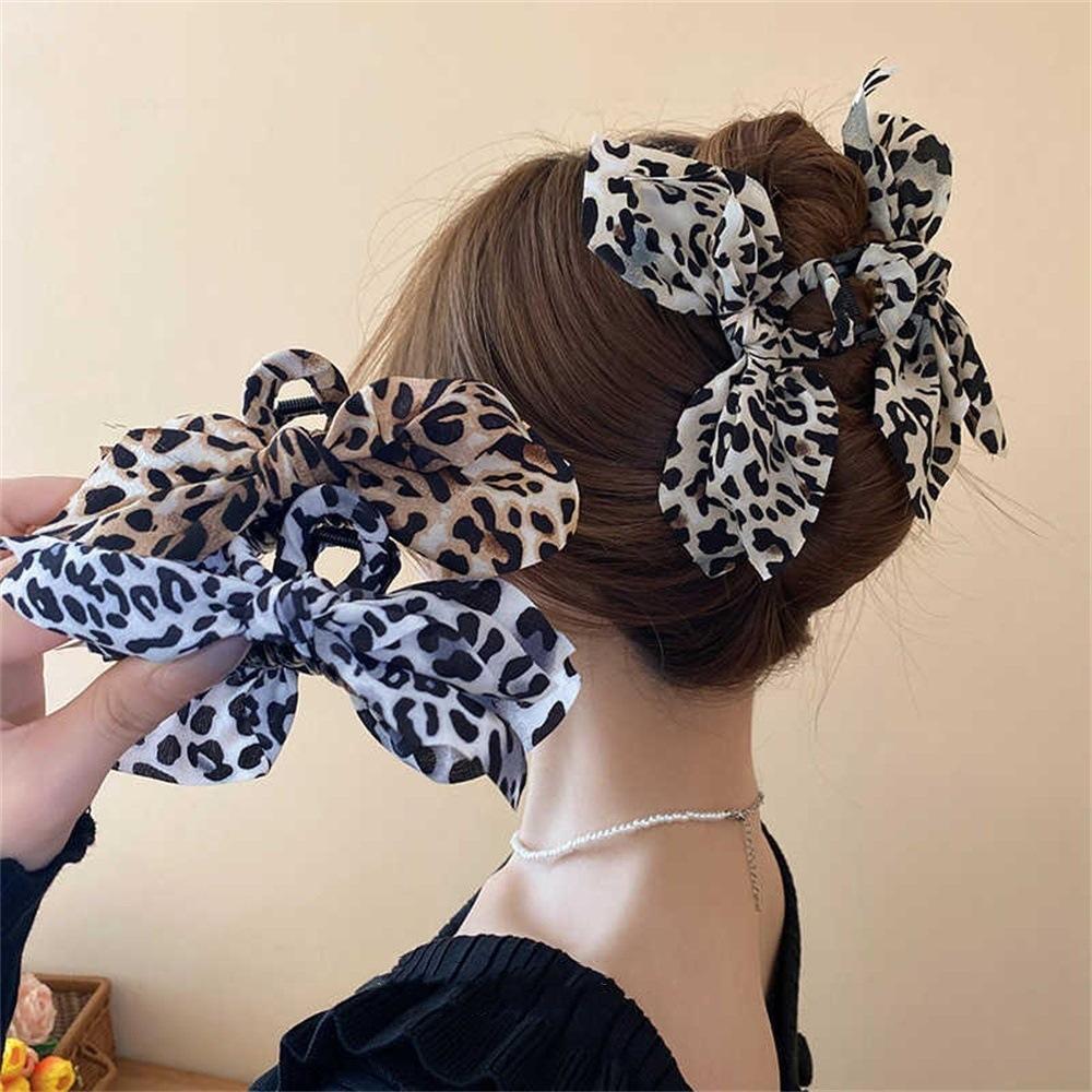 Women's Oversized Bow Hair Claw Clip For Women, Paisley And Leopard Printed Fabric Bow, Strong‑Grip Non‑Slip Hair Accessory For Thick Hair, Lightweight Durable Design For Half‑Up Styles, Daily Office Party And Travel Occasions