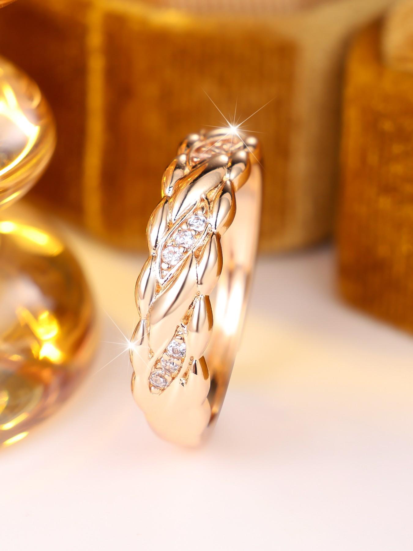 1 Pc Braided Ring for Men and Women, Rhinestone Decorative Stackable Design Delicate Jewelry Perfect for Engagement Weddings, Daily Wear Anniversary Gift for Her
