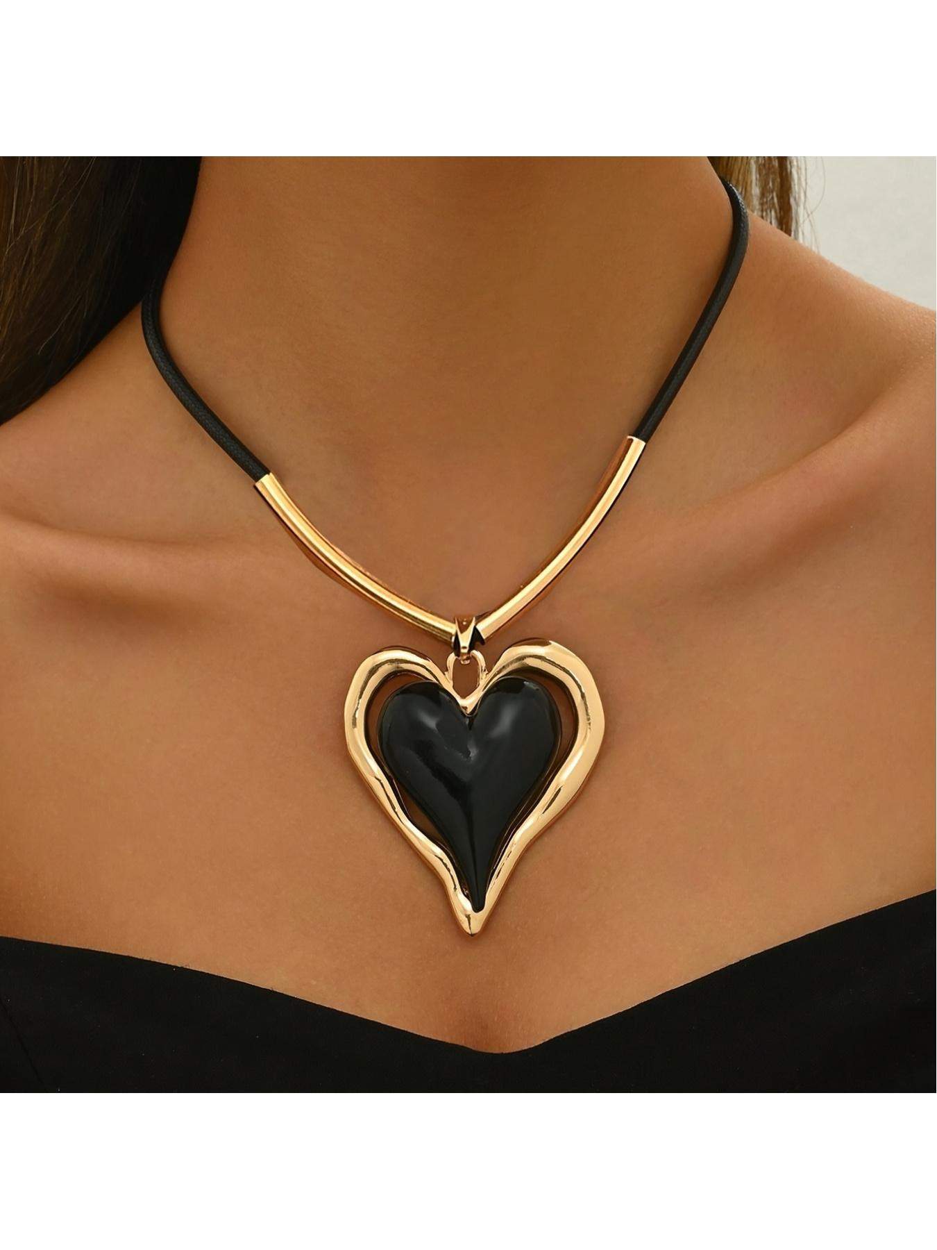 Fashion Big Heart Pendant Clavicle Necklace Black Rope Chain for Women Girls Trendy Jewelry Gift 2024 New Arrival