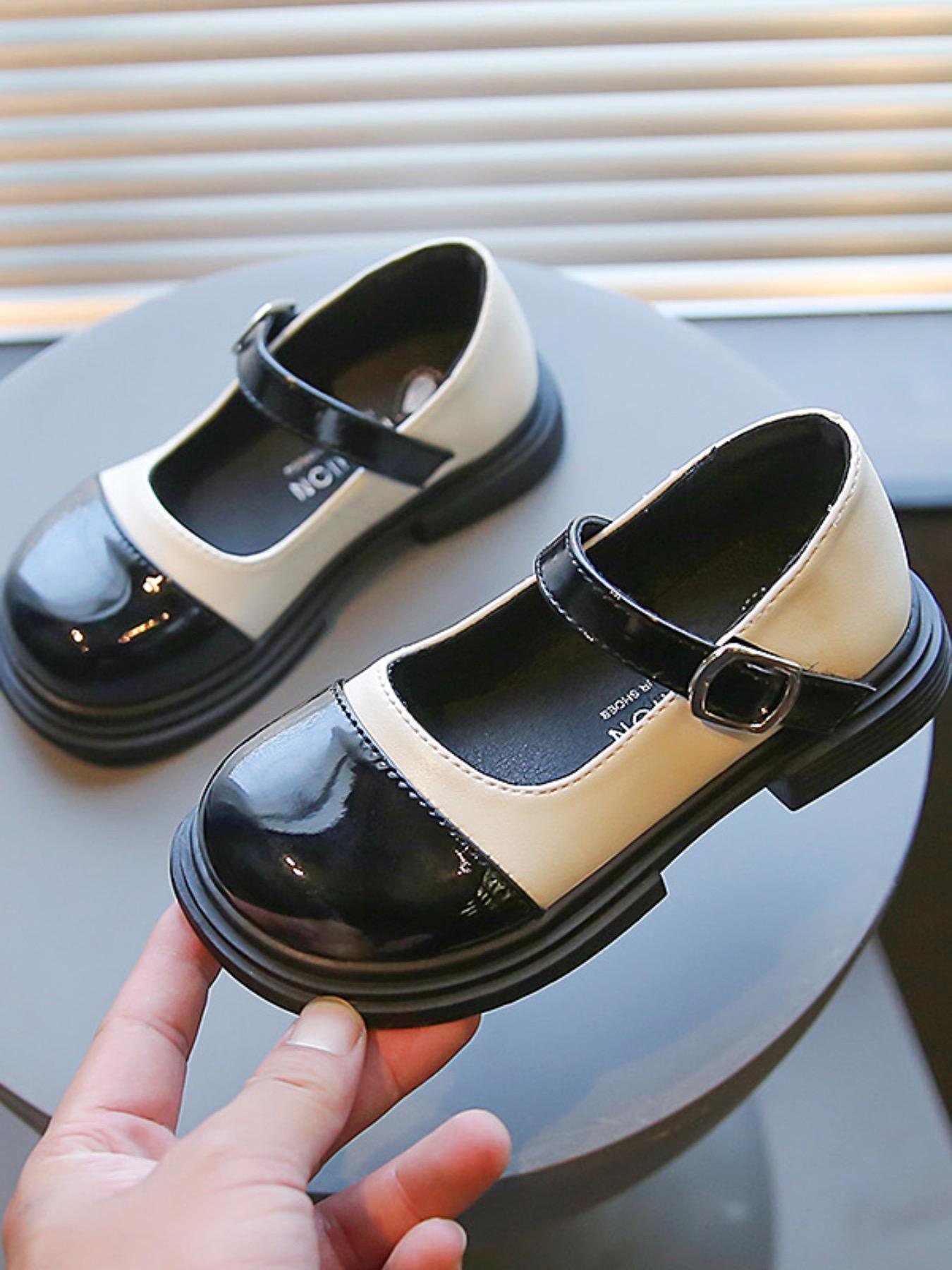 Girl's Vintage Mary-Jane Flat Shoes, Black and White Adjustable Patent Leather Slip-Ons with Rubber Sole, Buckle Design, Easy-Wear Glamorous Flats for School Uniform (02)