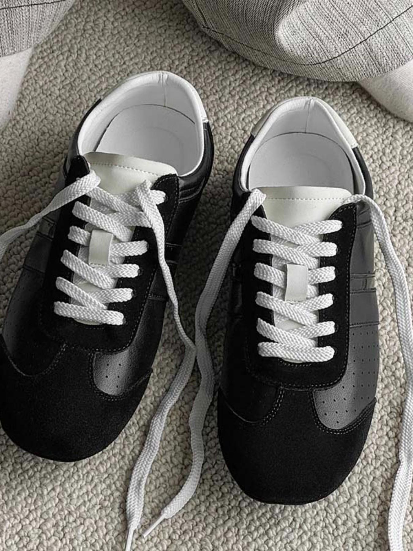 Men's Casual Leather Sneakers, Breathable Perforated Design, Low Top Lace-Up Shoes, Retro Style, Vintage Casual Shoes, Sizes 38-46, Ideal for Daily Wear, Flat Trainers