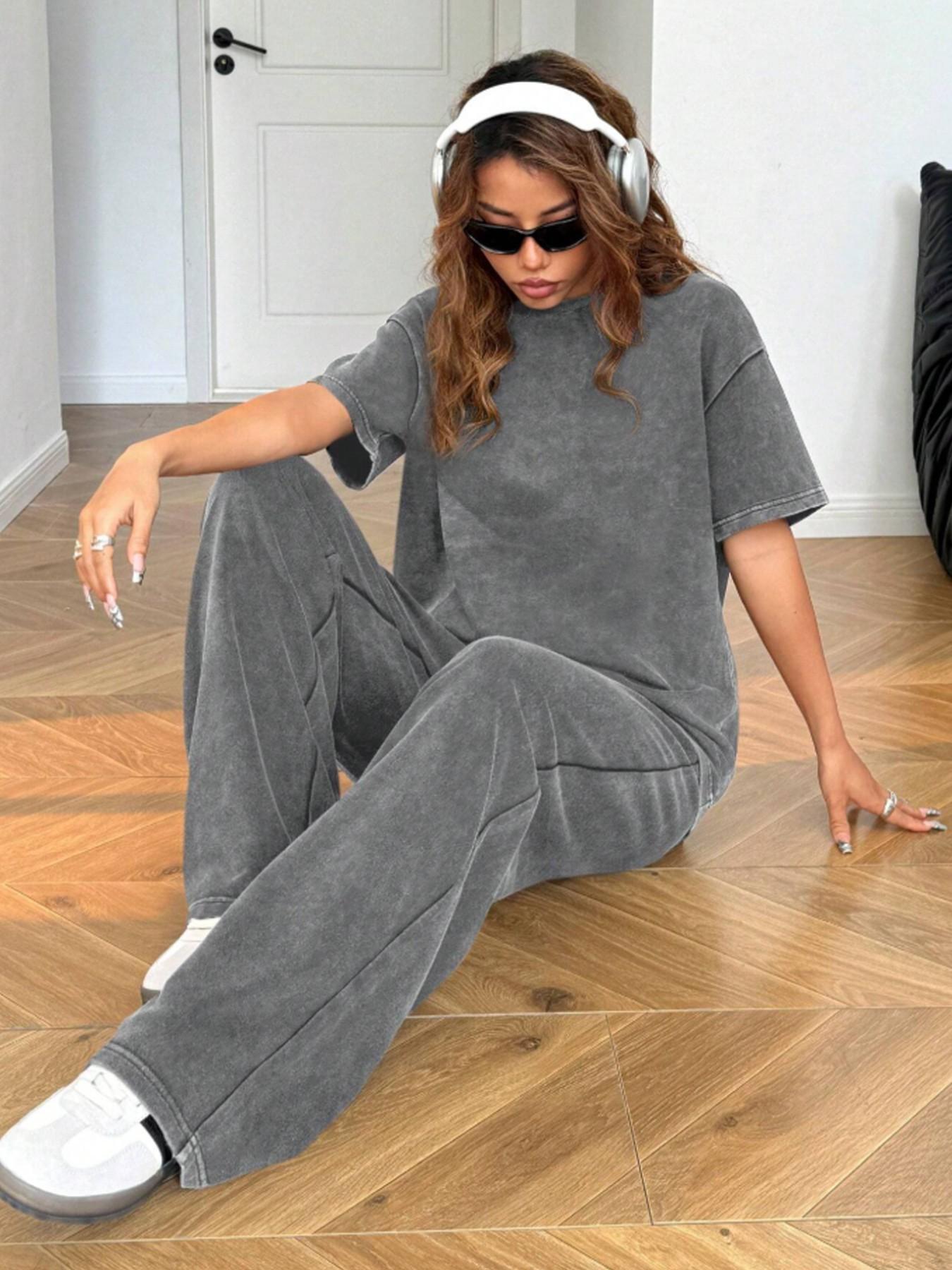 Women's Casual Everyday Acid-Wash Vintage Street-Style Soft Cotton Two-Piece Set, Loose-Fit Round-Neck Short-Sleeve T-Shirt and Wide-Leg Pants