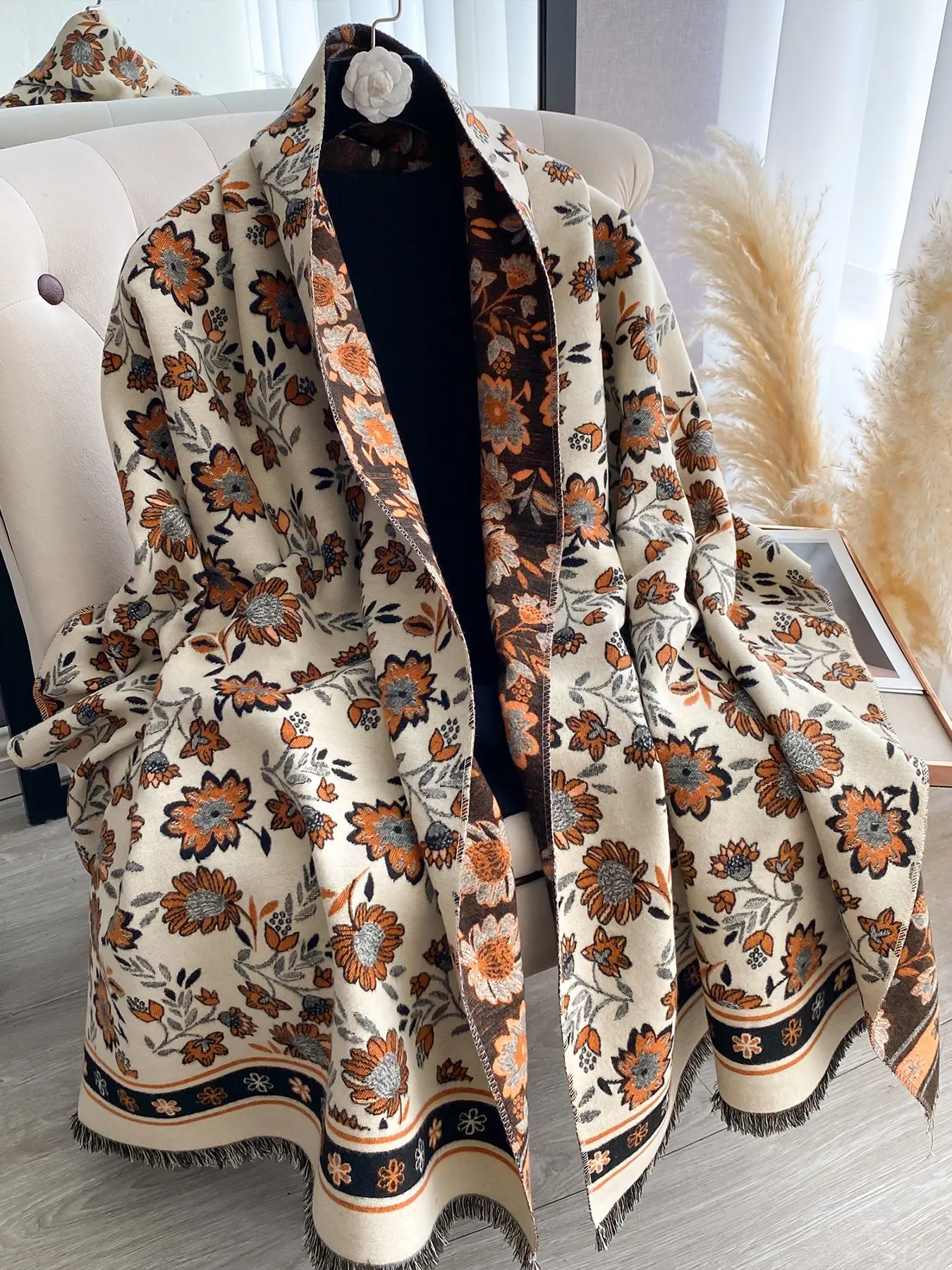 Bohemian Style Reversible Soft Warm Jacquard Imitation Cashmere Scarf, Fashion Animal Print Shawl, Perfect for Fall & Winter Daily Wear