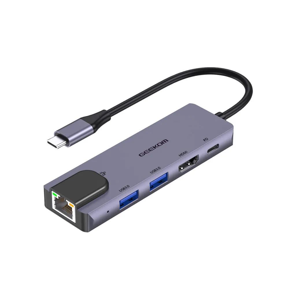 【Not for sale】GEEKOM 5-In-1 USB C Hub，connecting external devices and more.