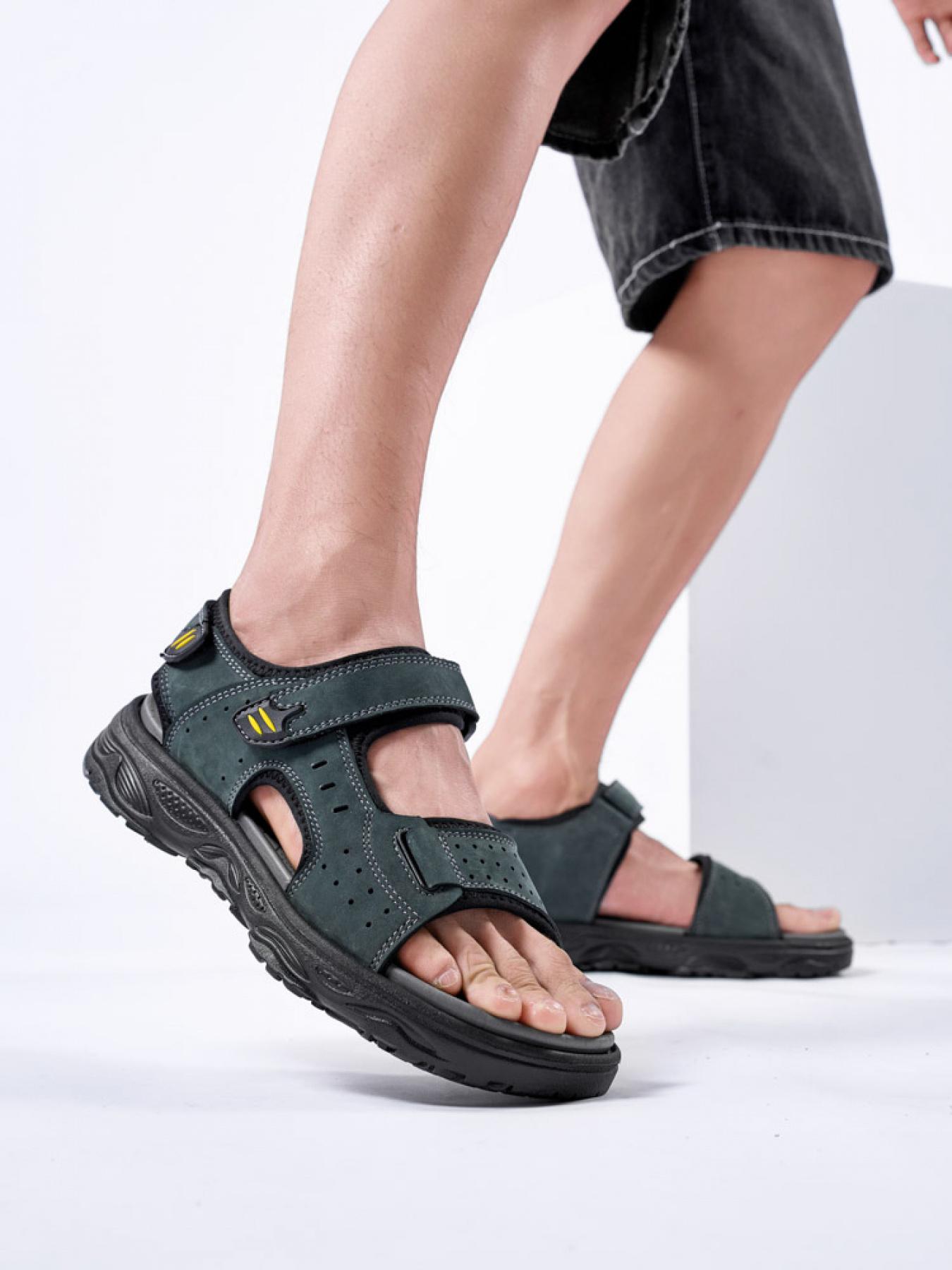 Men's Dark Gray Velcro Outdoor Sandals Breathable Non-Slip Beach Shoes Soft Sole Wear-Resistant Hiking Sandals