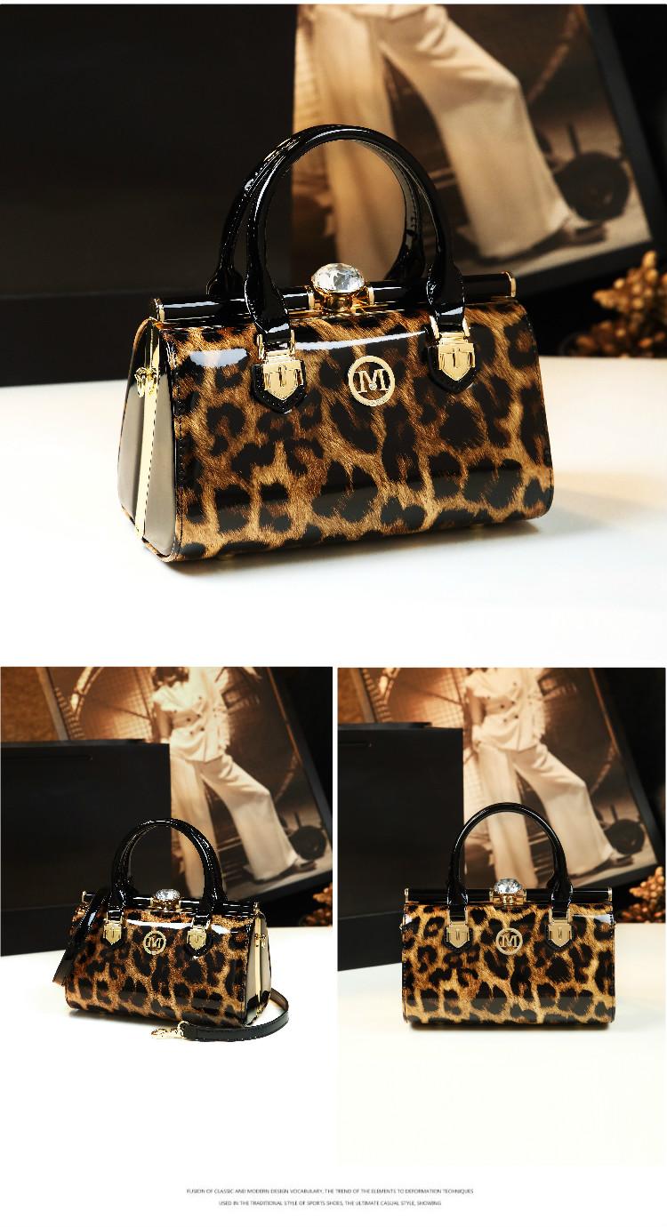 Elegant Matte Finish Handbag, Fashion Lock Closure Boston Bag, Vintage Style Commuter Crossbody Small Bag, Women's Stylish Shoulder Purse