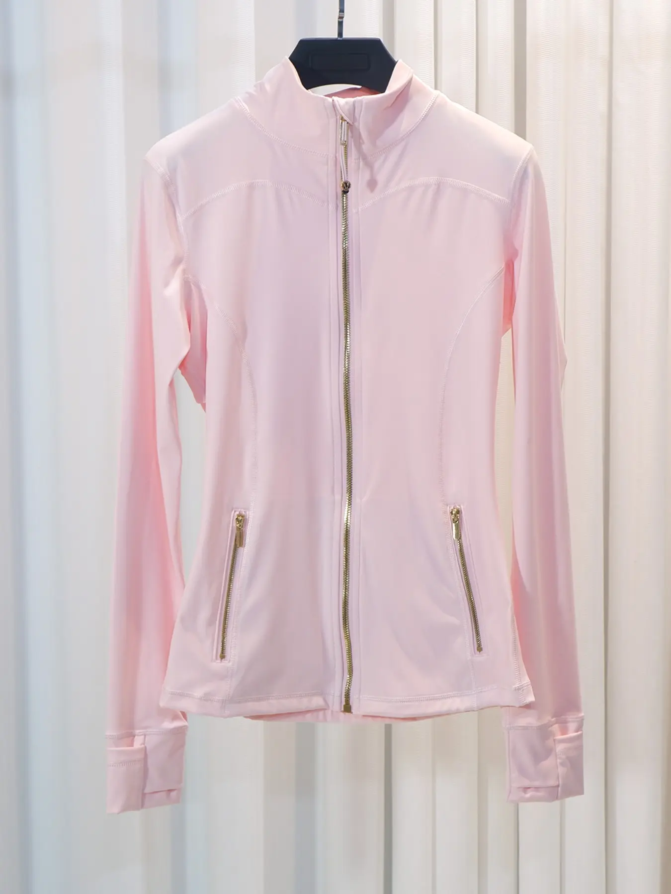Women's Slim Fit Sports Jacket, Breathable Workout Jacket, Long Sleeved Gold Zipper Top With Thumb Hole, Stand Up V-neck Design, Lightweight And Quick Drying Breathable Fabric, Suitable For Yoga, Fitness, outdoor Running