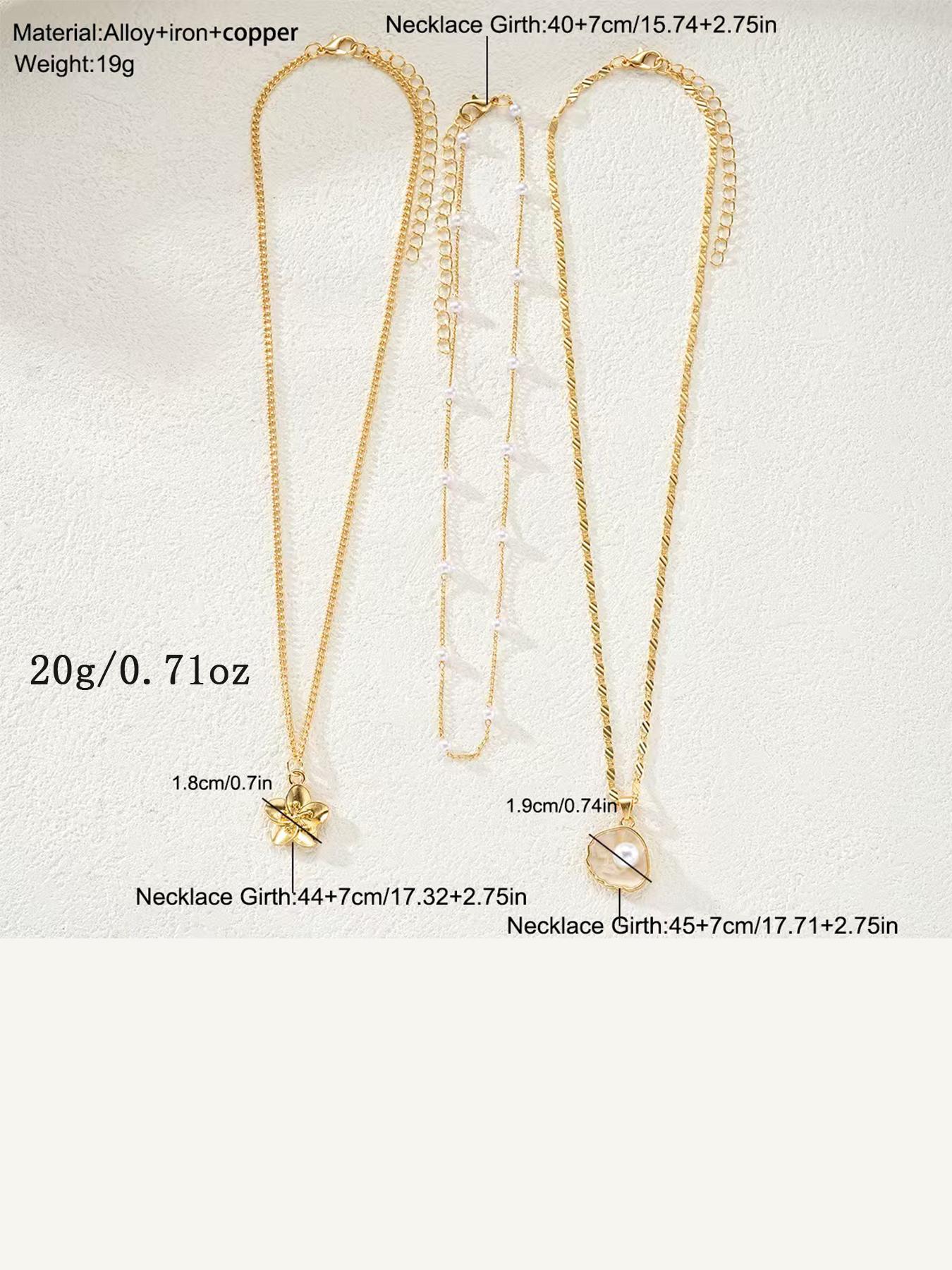 Hothty Gold Layered Charm Necklaces for Women, Dainty Stackable Simple Waterproof Choker Necklace Seashell Pearl Beach Necklaces Set Jewelry Gifts Pearl Chain Necklace