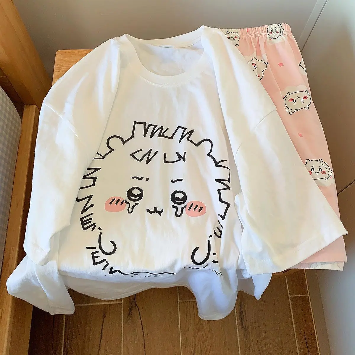 Anime chiikawa boys and girls summer pajamas Usag round neck short sleeved pants pajamas Hachiware Cartoon Loose Home Clothing