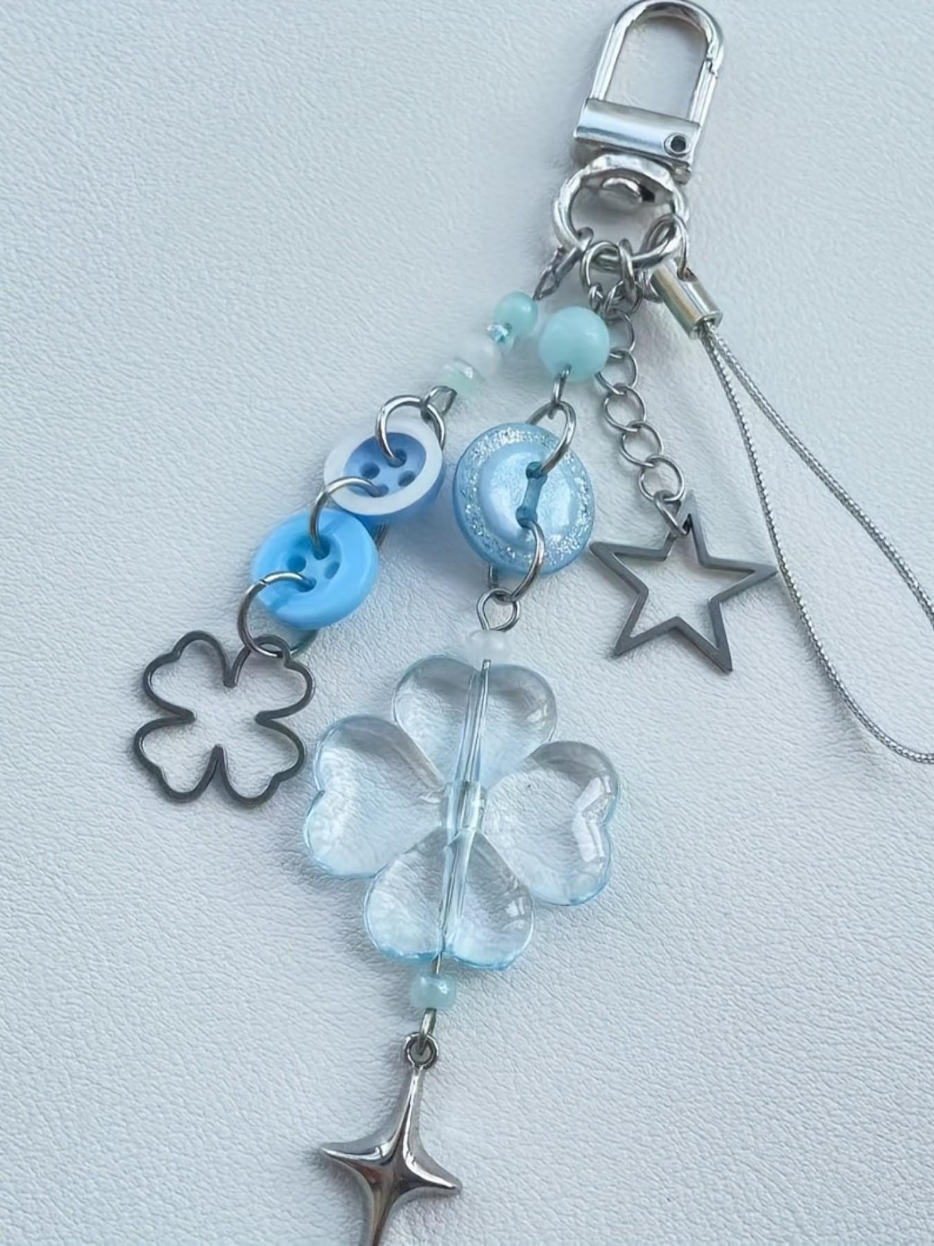 Lucky Clover Beaded Phone Strap, Handmade Transparent Flower Leaf Star Keychain, Soft Tone Design, Fashion Accessory, Fantasy Jewelry
