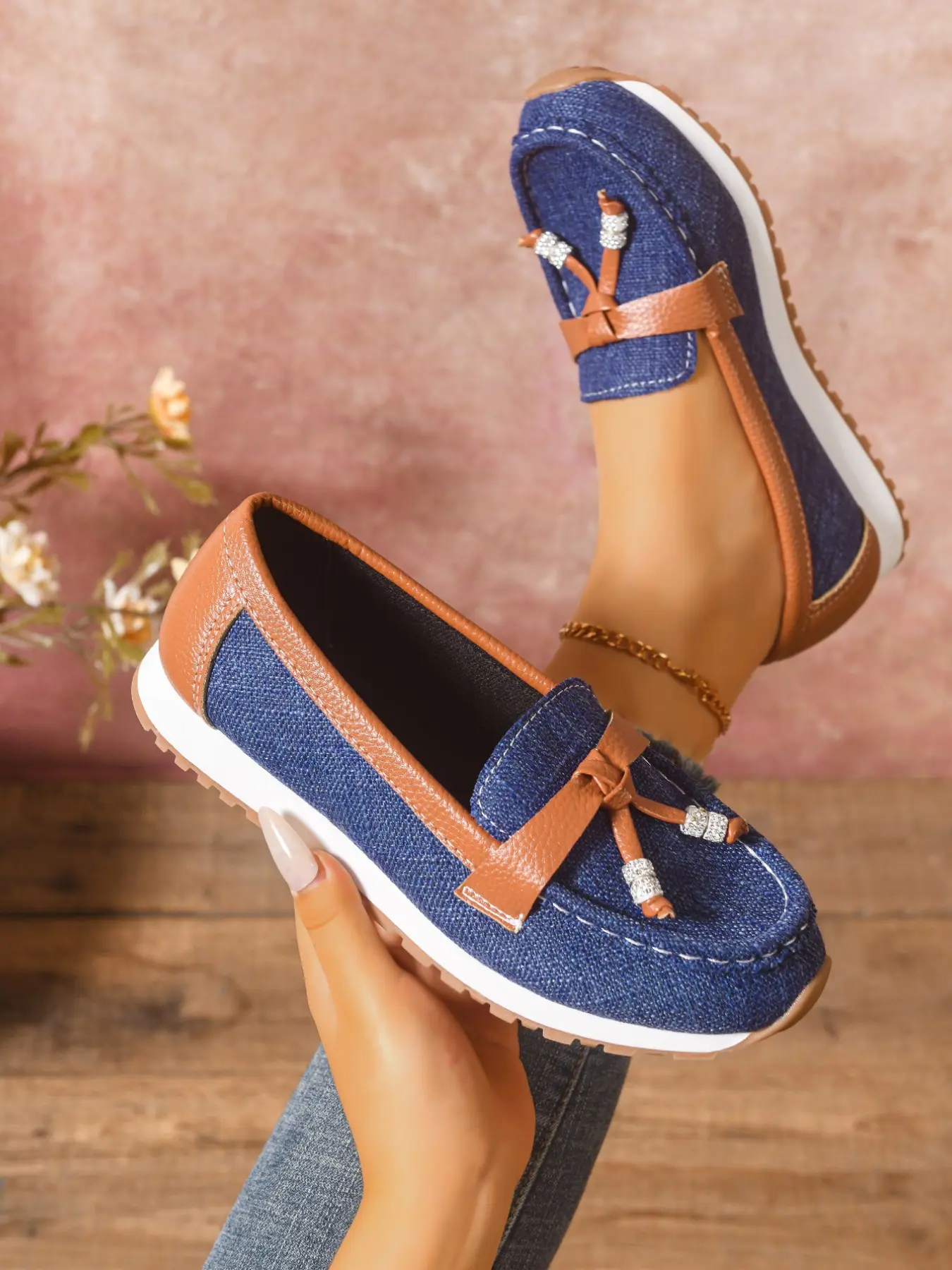 2026 Spring Summer New Color Block Bow Tie British Style Loafers, Thick Sole Small Leather Shoes, Chunky Heel Women's Single Shoe
