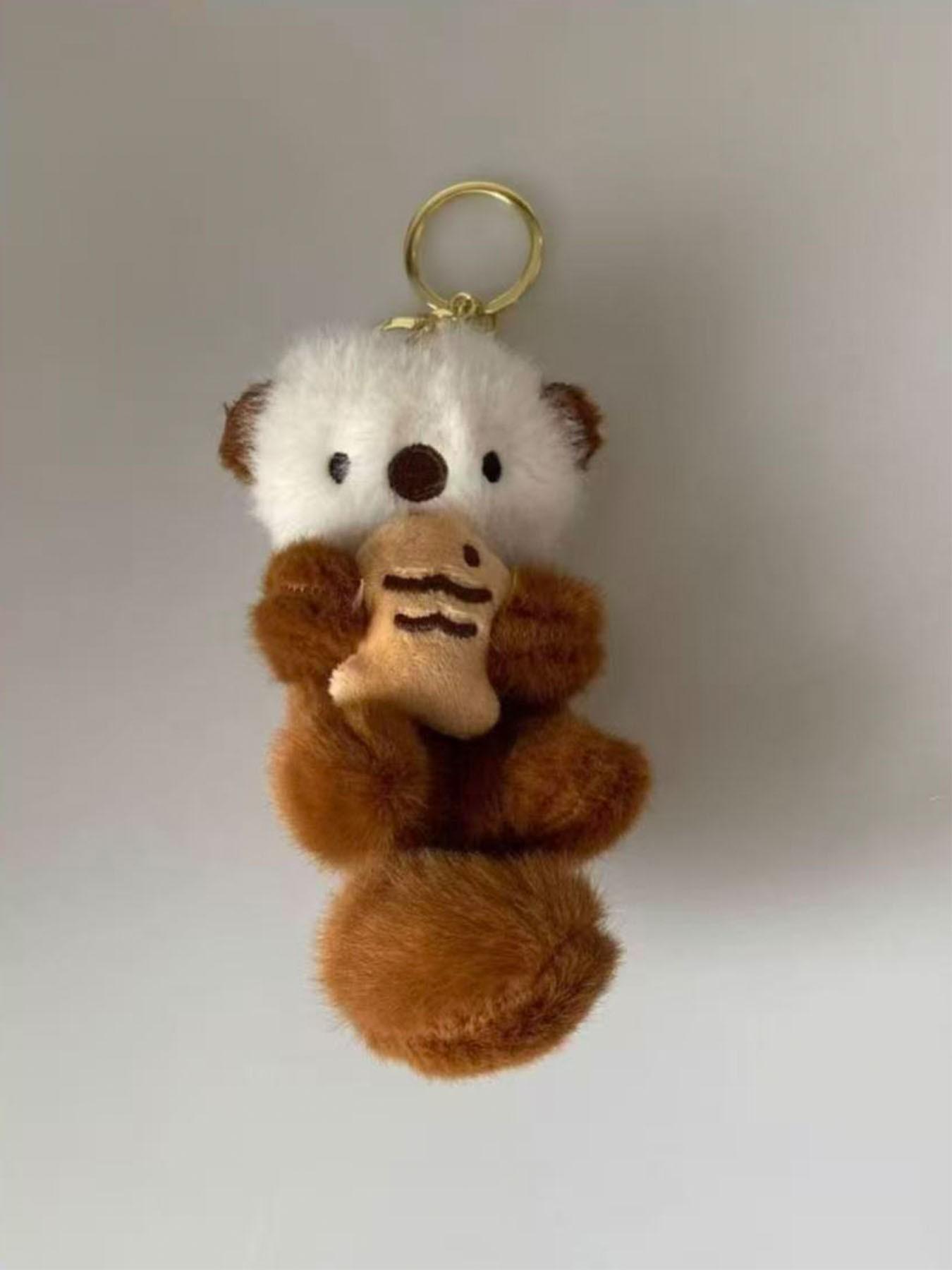 Cute Otter Fuzzy Keychain Pendant & Bag Accessories, Animal Lover Gift Idea, Perfect for Bags & Backpacks, Unique Design for Daily Use