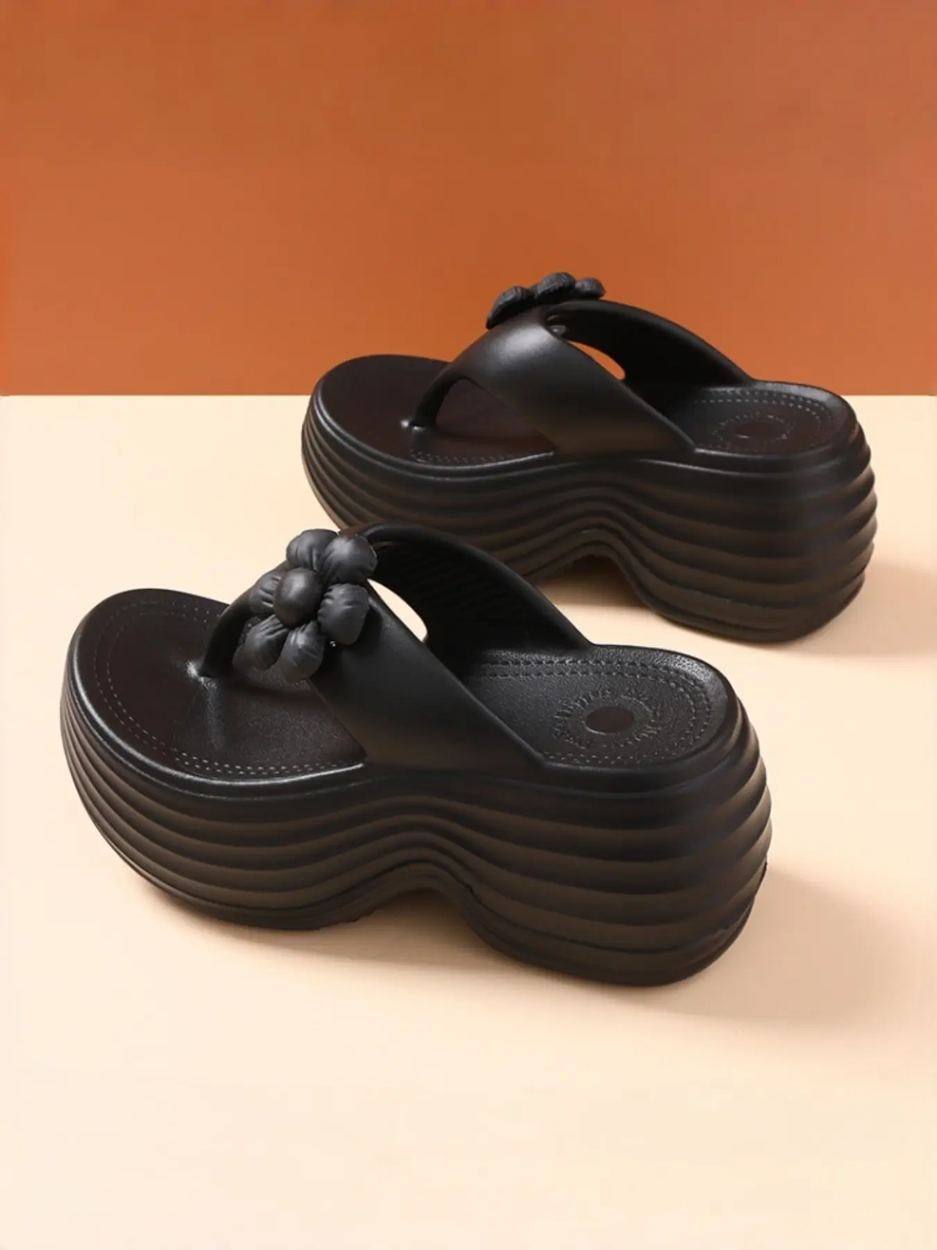 1 Pair Retro Style Women Thick Sole Flip Flops Size 33-40 Strolling & Outdoor Beach Slides Sandals Platform Summer Slippers - 4 Colors Available EVA Material Anti-Slip Heightening Footwear Flipflops