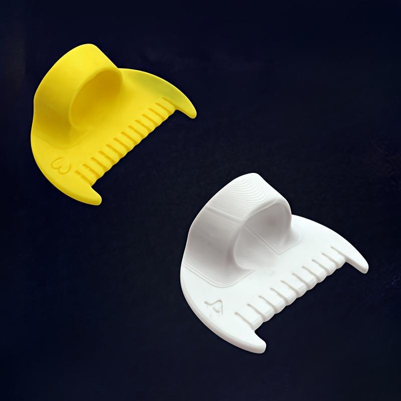 1/2 Simple Stitching Tools for Beginners and Seniors, Durable Plastic Edge Lock and Knitting Tool, Ergonomic Design for DIY Sewing Projects, Knitting Supplies, Yarn Winder