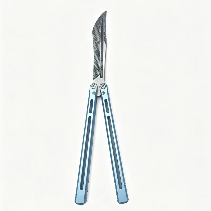 Aluminum Butterfly Training Knife, Non-Sharp Stress Relief Toy, Smooth Folding Hand Spinner, Trendy Adult Leisure Model, Light Blue