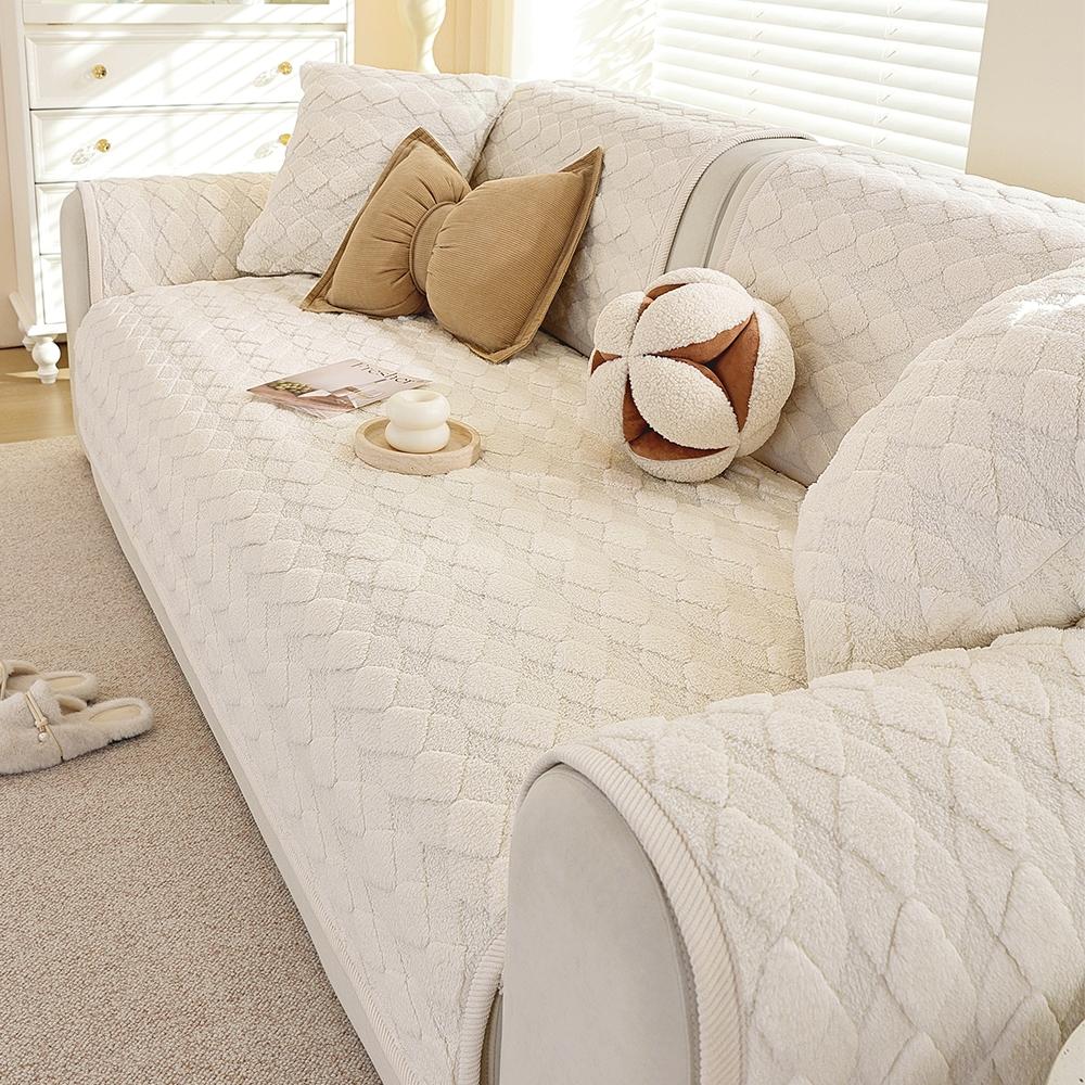 Geometric Velvet Sofa Cushion, Anti-Slip Sofa Cover, Washable Sofa Protector, Soft Sofa Protector, Durable Pet-Friendly Furniture Pad, Decorative Sofa Pillow