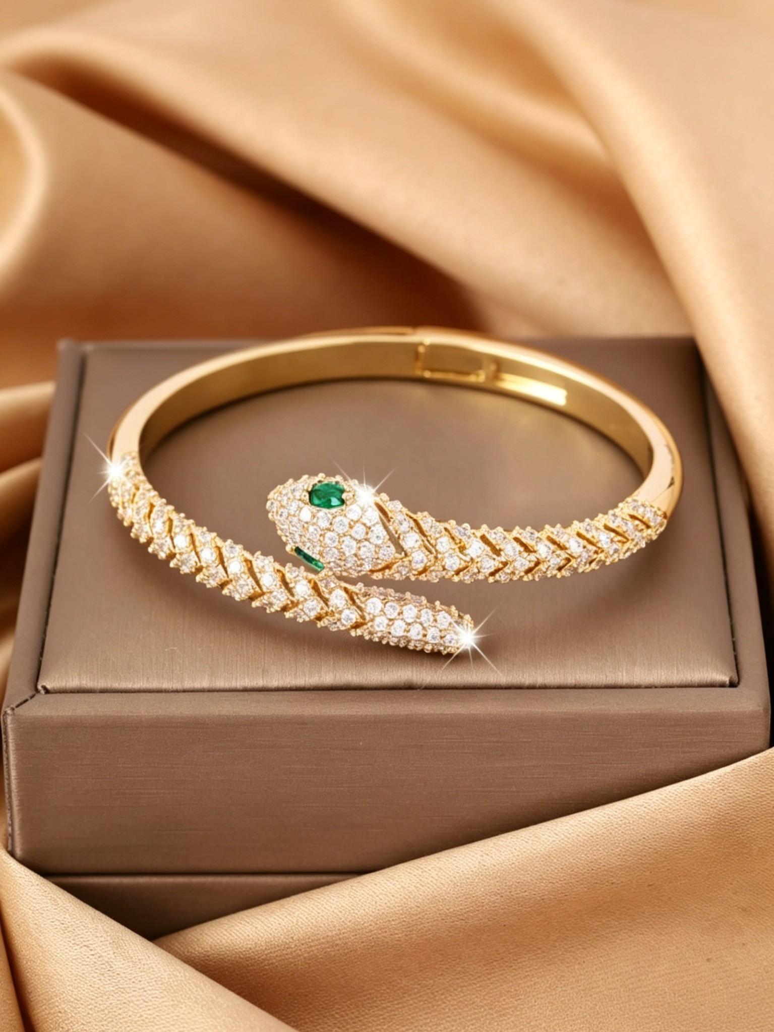 Elegant Snake Scale Design Open Cuff Bracelet, Unique High-End Jewelry for Commuting and Dates, Trendy Accessory for Special Occasions