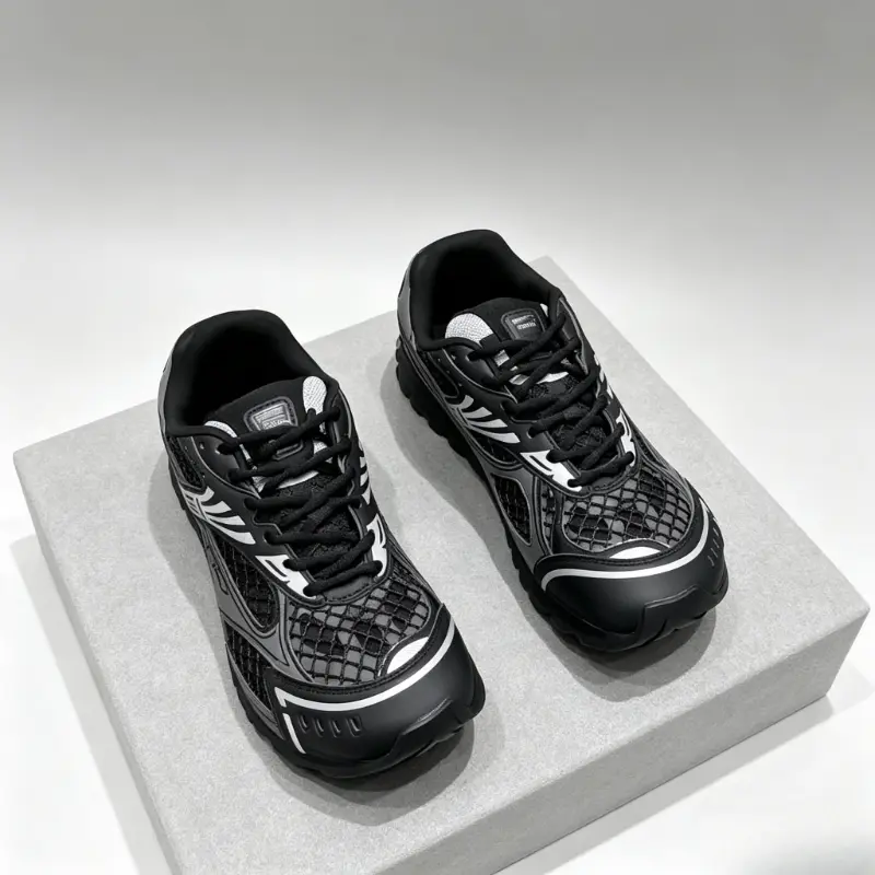 Vintage Mesh Panel Running Sneakers for Women Men Y2K Retro Metallic Trim Sport Shoes Breathable Lightweight Daily Walking Trainers Non Slip Cushioned Outdoor Casual Footwear Street Fashion Chunky Low Top Sneakers