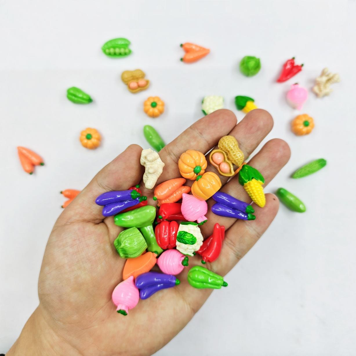 10pcs Glossy Realistic Vegetable Series Blind Bag Miniature Food Toys, Resin Radish Cabbage Chili Lettuce, Creative DIY Toy Accessories