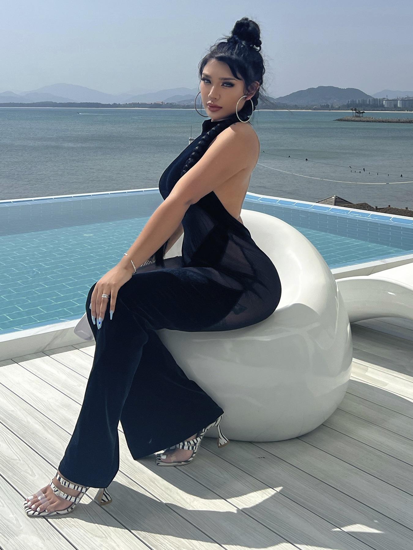Women's Sheer Tulle Flare-Leg Sleeveless Halter-Neck Jumpsuit, Solid Drop-Waist Slim-Fit Jumpsuit for Summer, Party and Club
