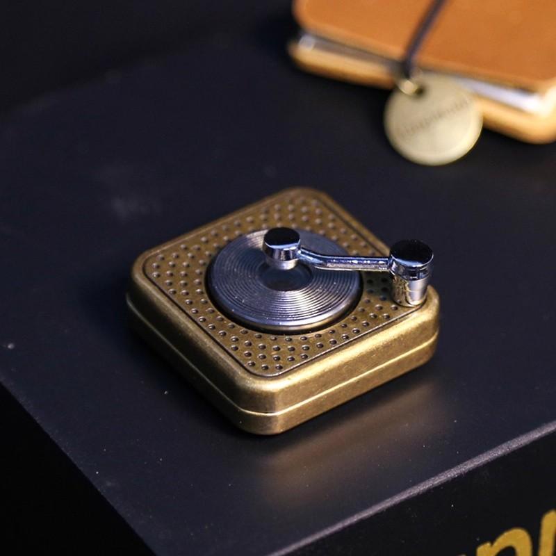 Alloy Finger Spinner Stress Relief Toy, Unique Fidget Spinner for Relaxation, Fashionable Pressure Relief Tool, Best Birthday Gift for Men Adults