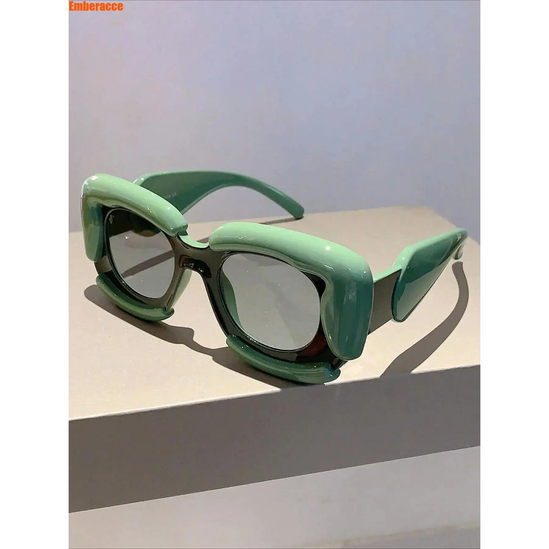 Cloud-Shaped UV Protection Sunglasses for Women, Retro Tinted Lens Glasses, Lightweight Unique Frame Streetwear Eyewear for Everyday Wear, Outdoor Activities