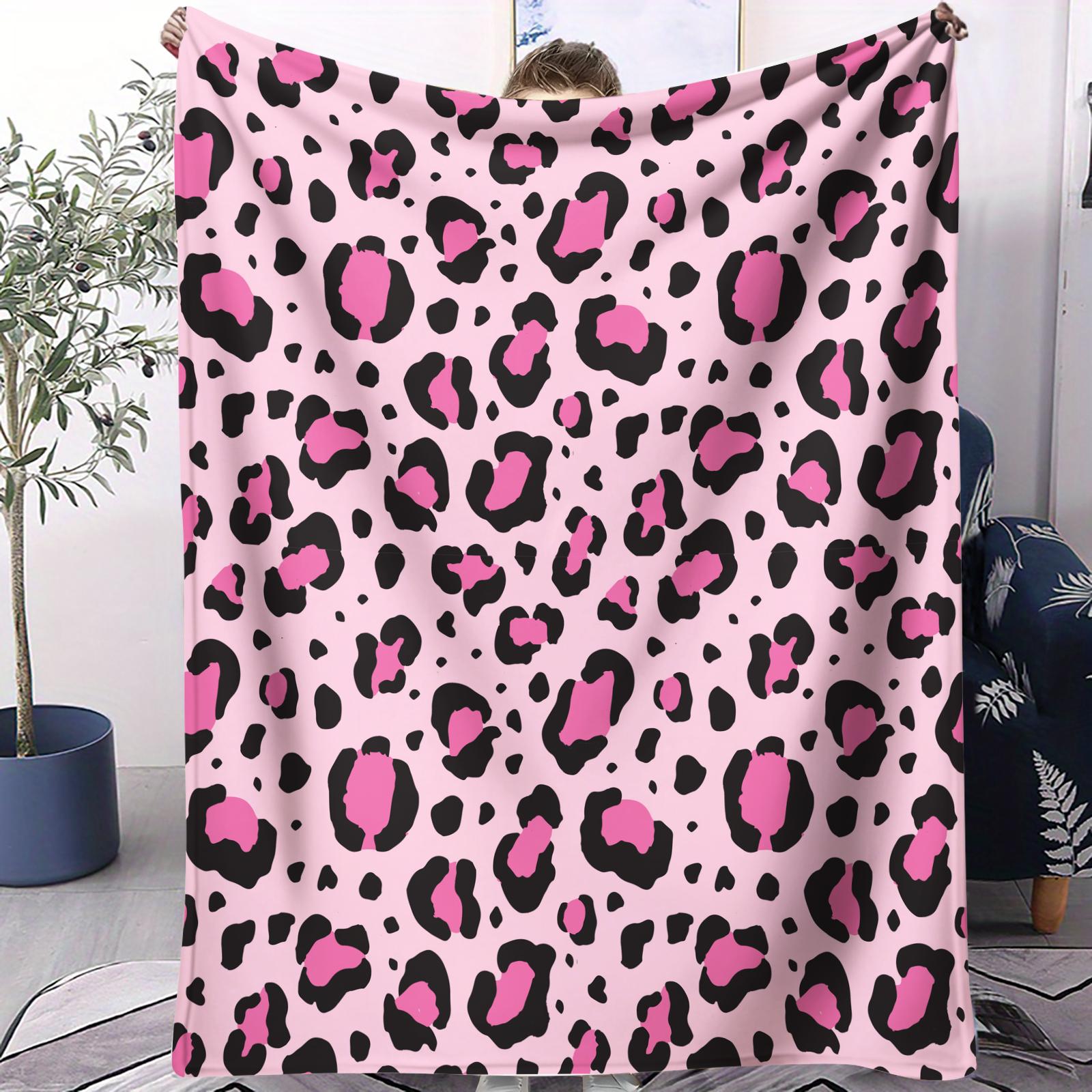 Retro Light Luxury Leopard Print Flannel Blanket, Soft and Fluffy, Warm and Breathable, Suitable for Fashionable Young Women for Home, Office and Travel Use, An Ideal Gift for Relatives and Friends
