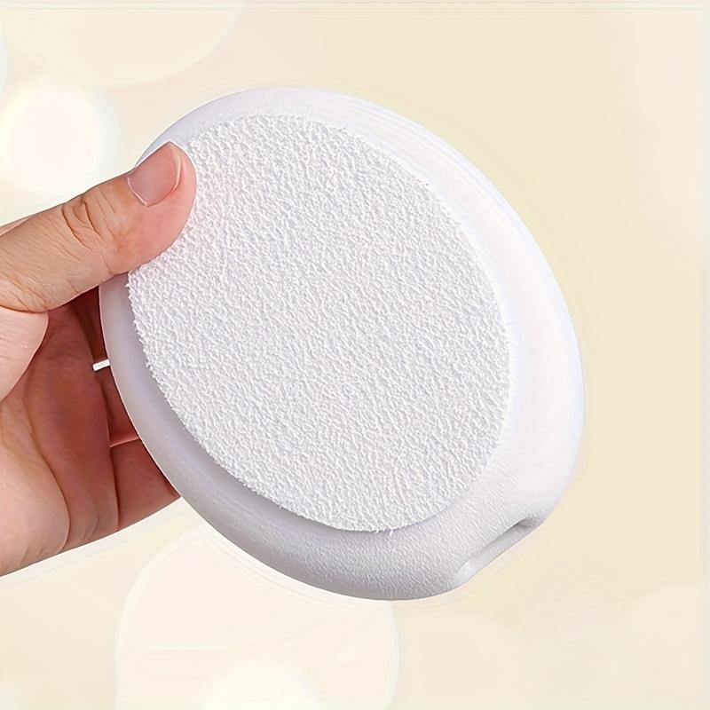 Multi-functional lotion and sunscreen applicator | Long handle, perfect for body cleansing and showering.