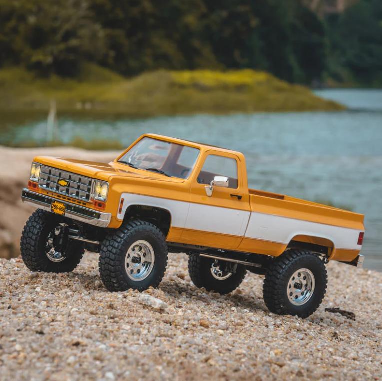 FMS 18 proportions  FCX18 Chevrolet K10 V2 RTR LIVE