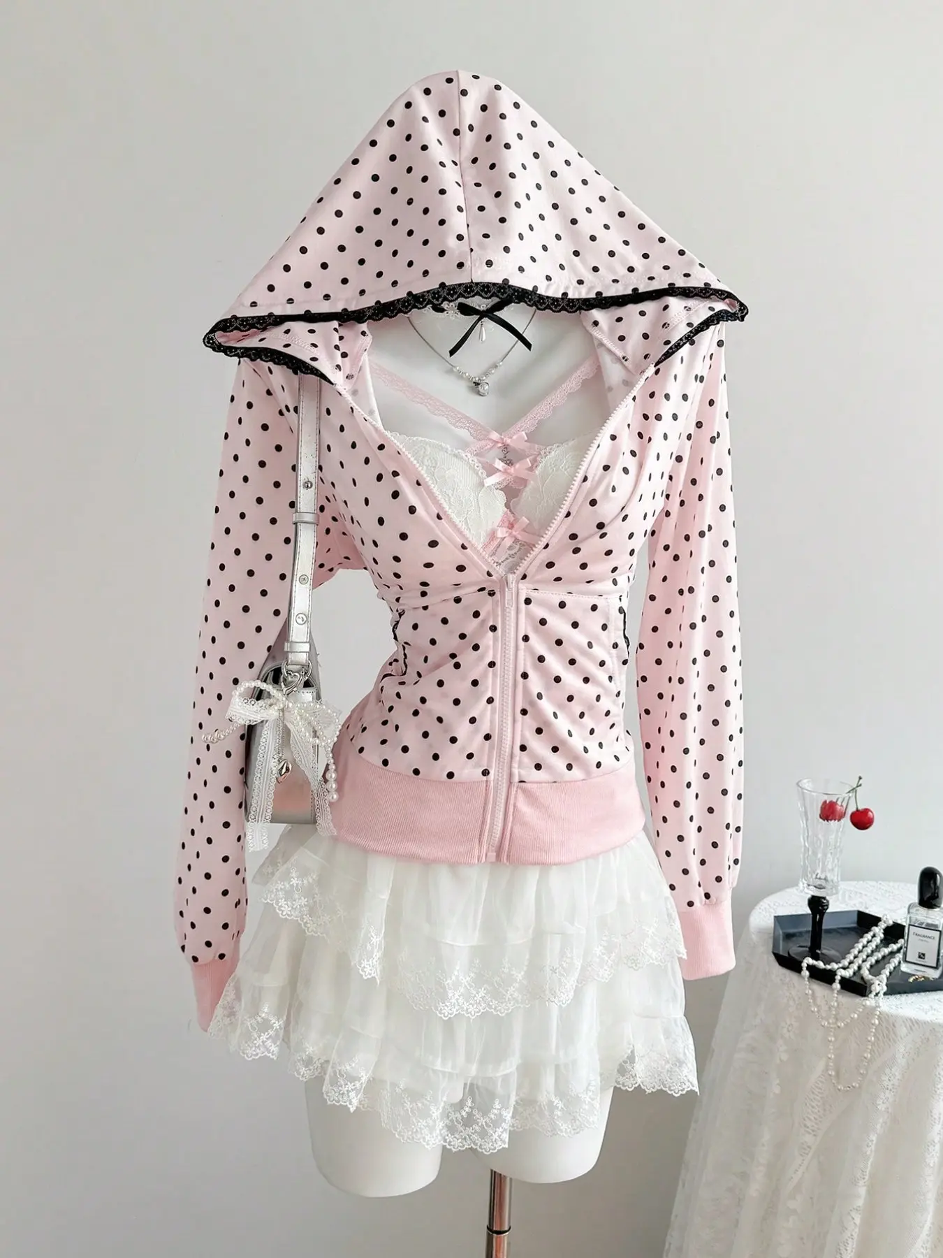 Women Polka Dot Hooded Zip Up Jacket, Lace Trim, Long Sleeve, Slim Fit, Cropped Hoodie, Fashionable Aesthetic Outerwear for Women