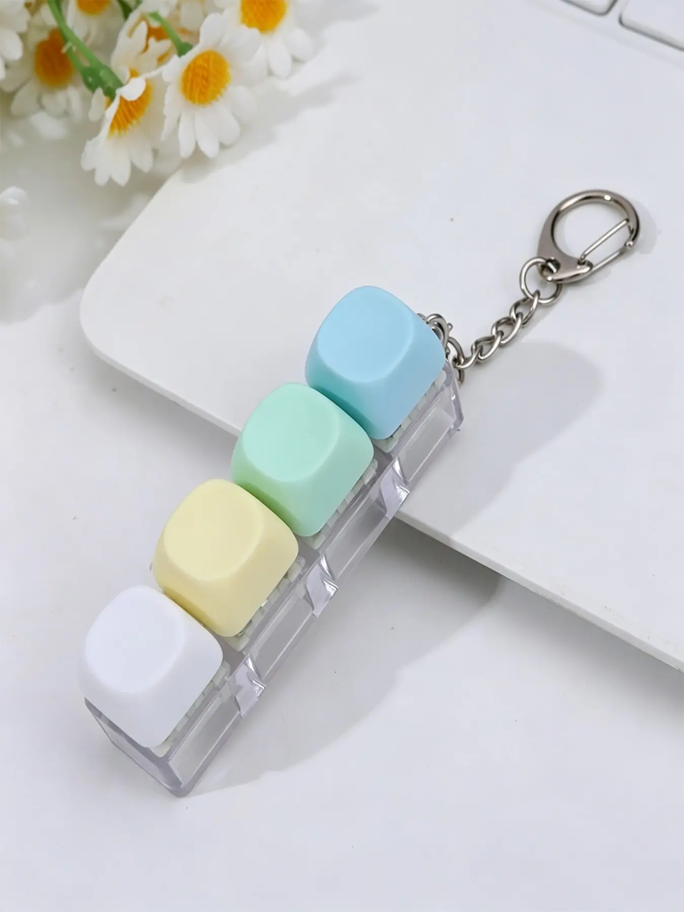 Macaron Pastel Clicker Keyboard Fidget Toy, Stress Relief Toy with Keychain, Portable Click Sound Sensory Toy for Anxiety Relief