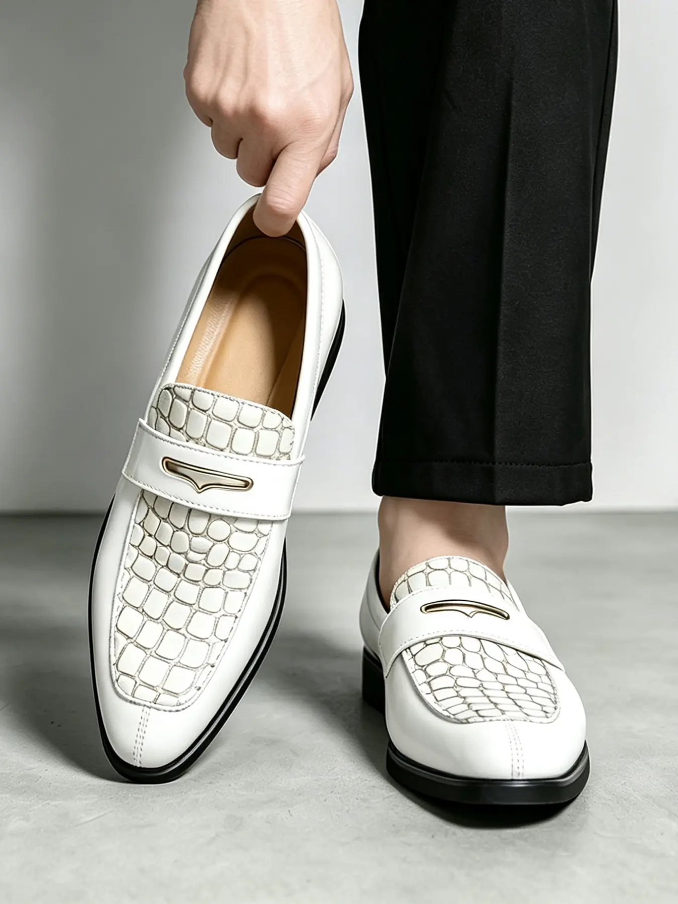 Men's Black Patent Leather Formal Dress Shoes, Slip On Loafers, Shiny Elegant Business Office Shoes for Banquet, Formal Occasions & Groom Wedding