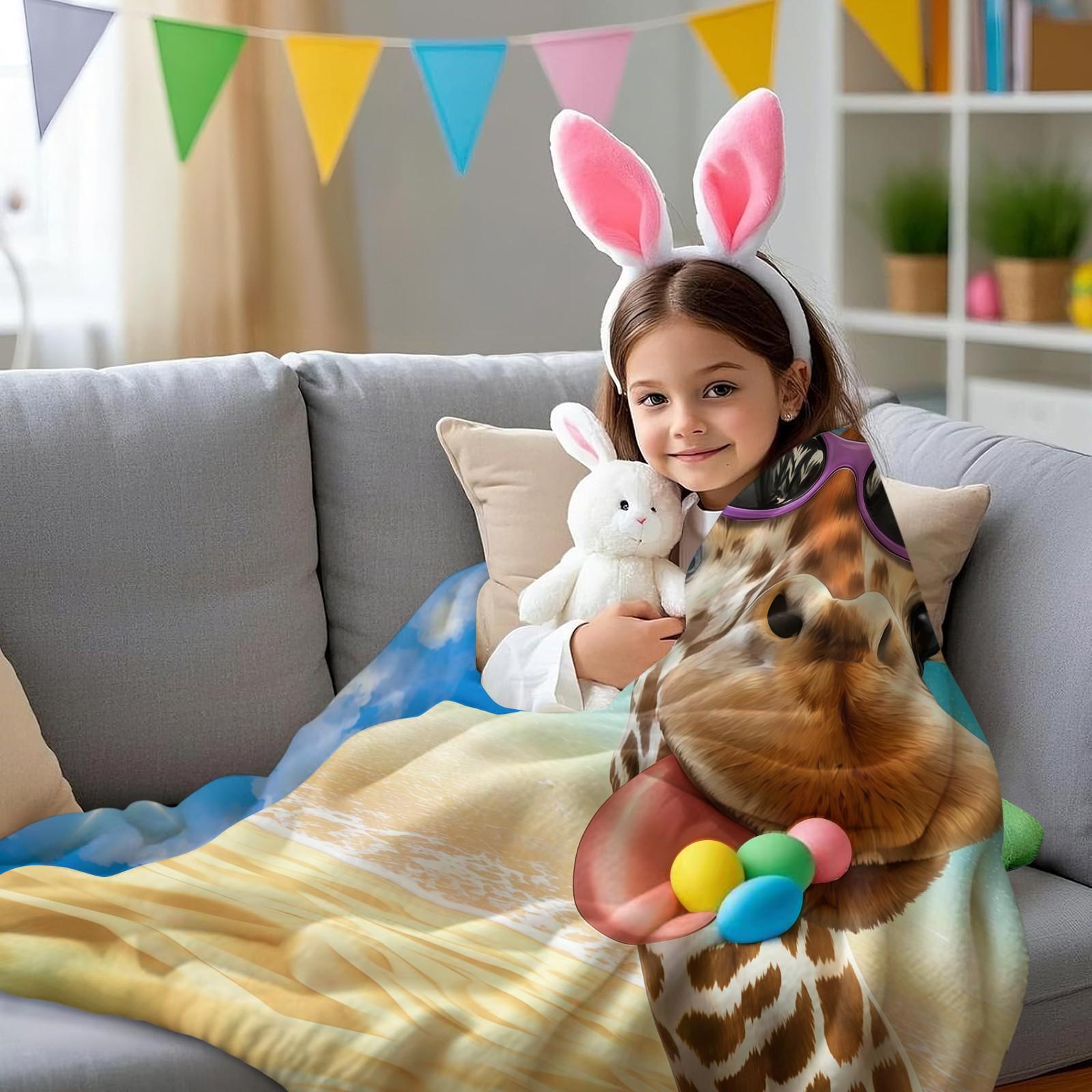 Giraffe Pattern Blanket, Suitable For Daily, Festival, And Birthday Gifts For Children And Adults. Soft, Warm, And Lightweight Plush Blanket, Perfect For Bed, Sofa, Car, And Room Decoration