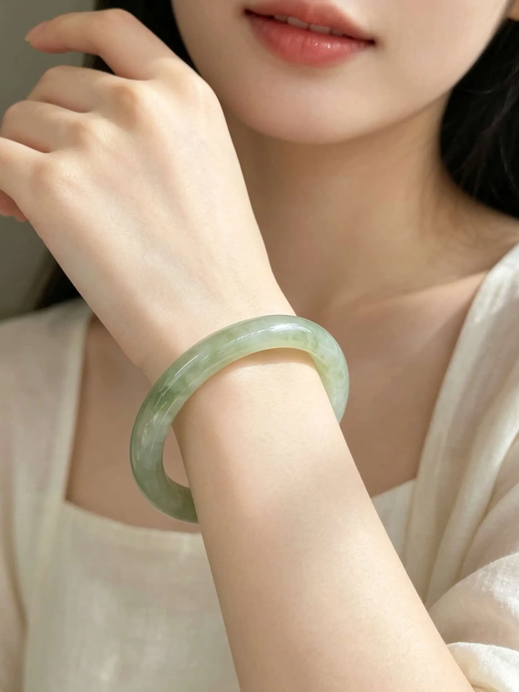 Elegant Chinese Style Women's Bracelet, No Mosaic, No Plating, Authentic Luxury Accessory, Timeless Vintage Style, Suitable for Women Under 100 Lbs