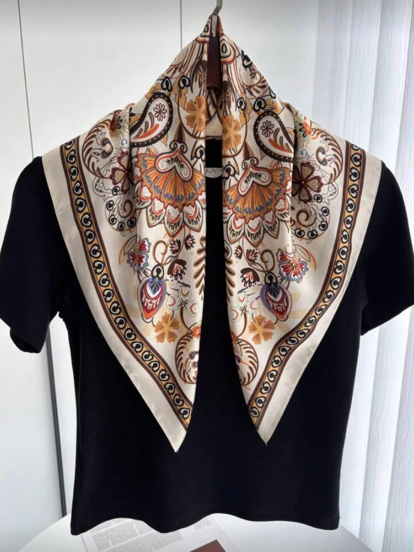 Unisex Floral Print Hair Accessory Scarf, Square Headscarf, Headband, Shawl, Necktie, Perfect for Formal Events and Evening